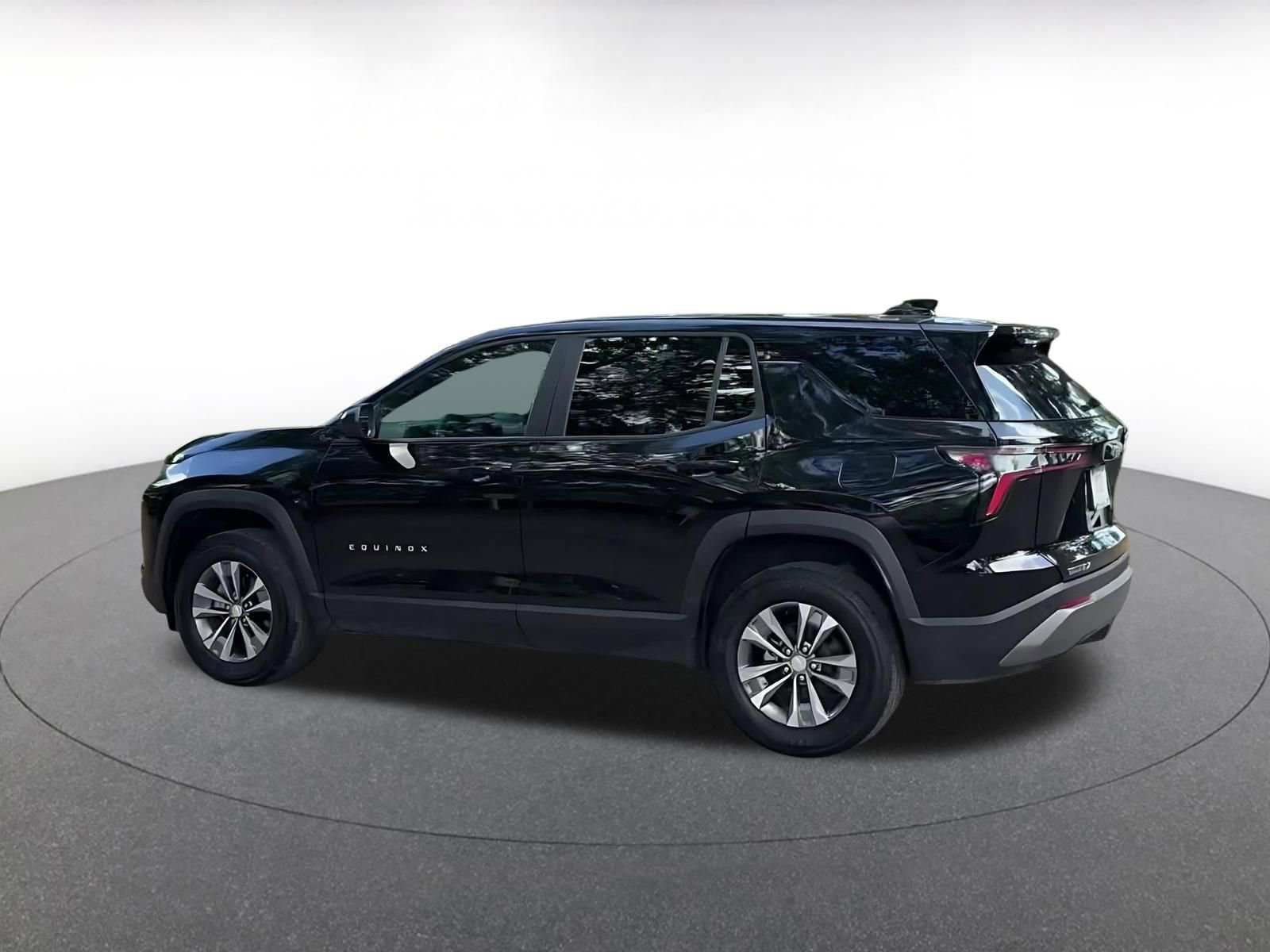 Thumbnail: 2025 Chevrolet Equinox - 4