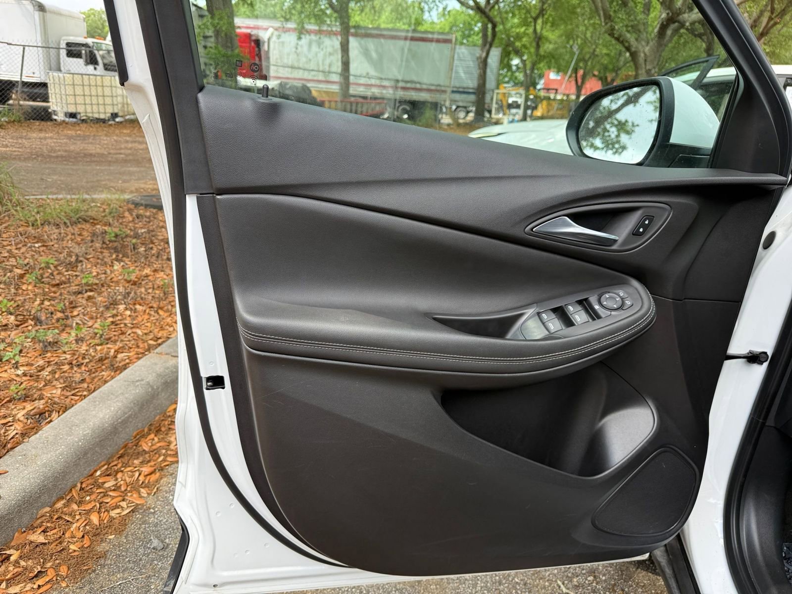 Thumbnail: 2025 Buick Encore GX - 18