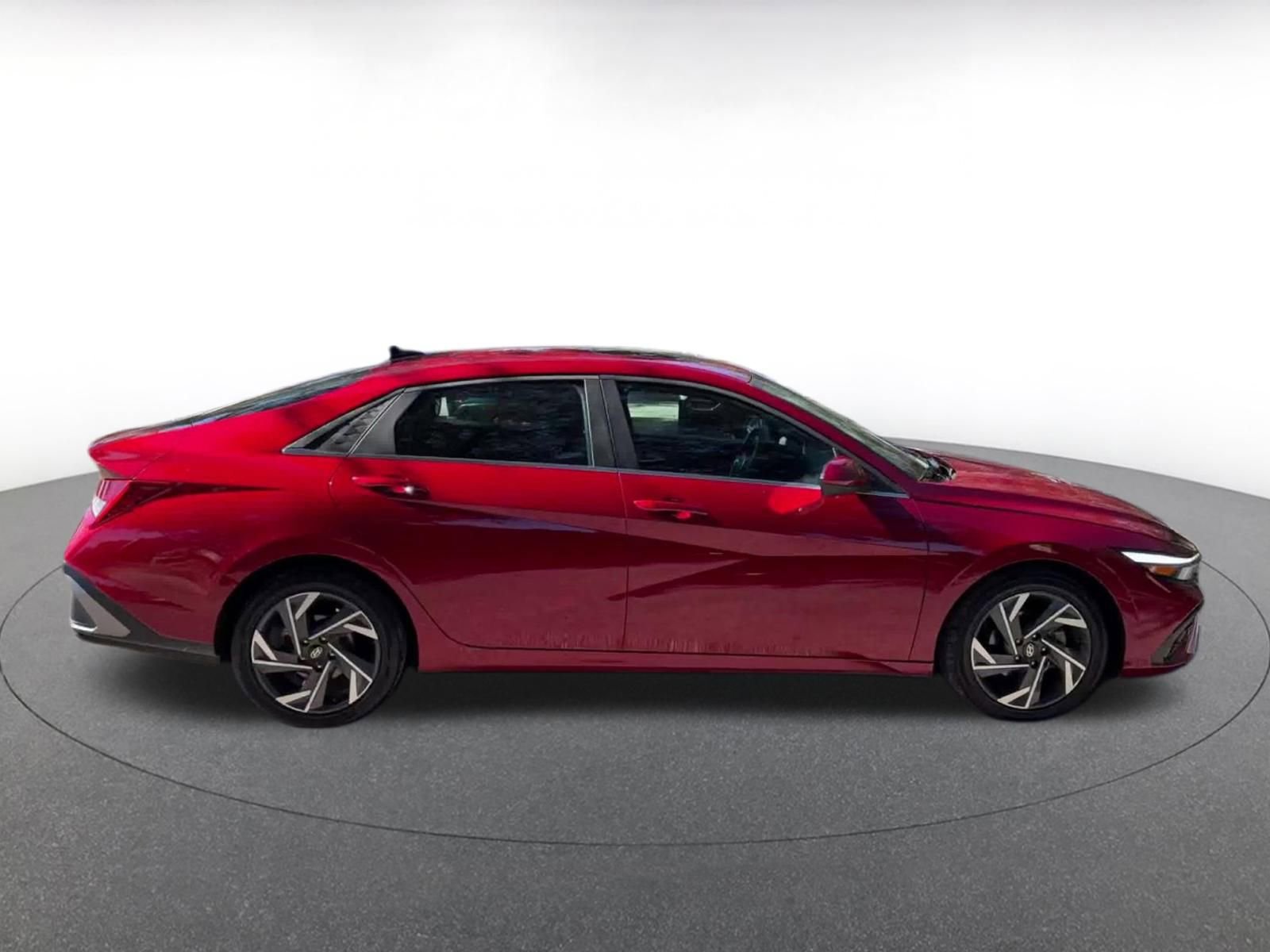 Thumbnail: 2025 Hyundai Elantra - 16