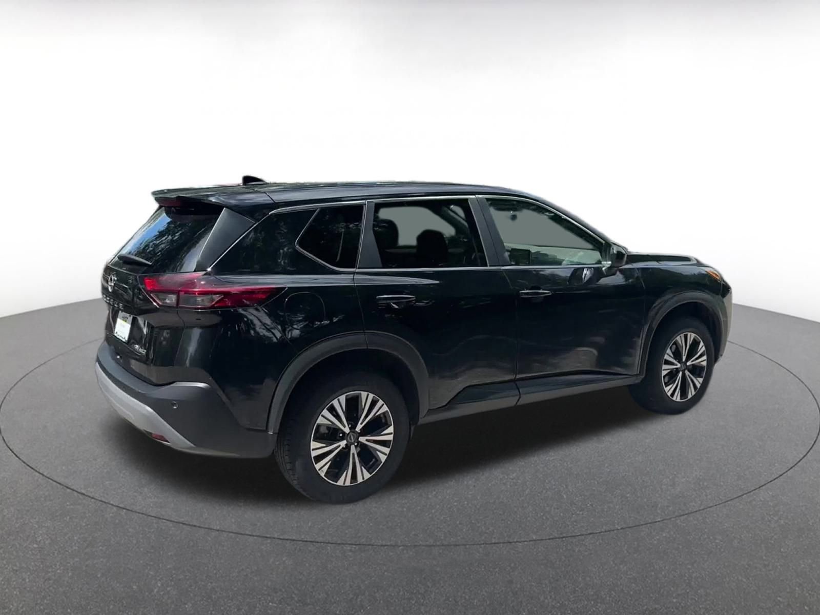 Thumbnail: 2023 Nissan Rogue - 15
