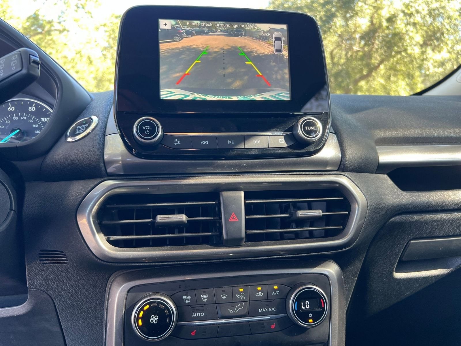 Thumbnail: 2018 Ford EcoSport - 17