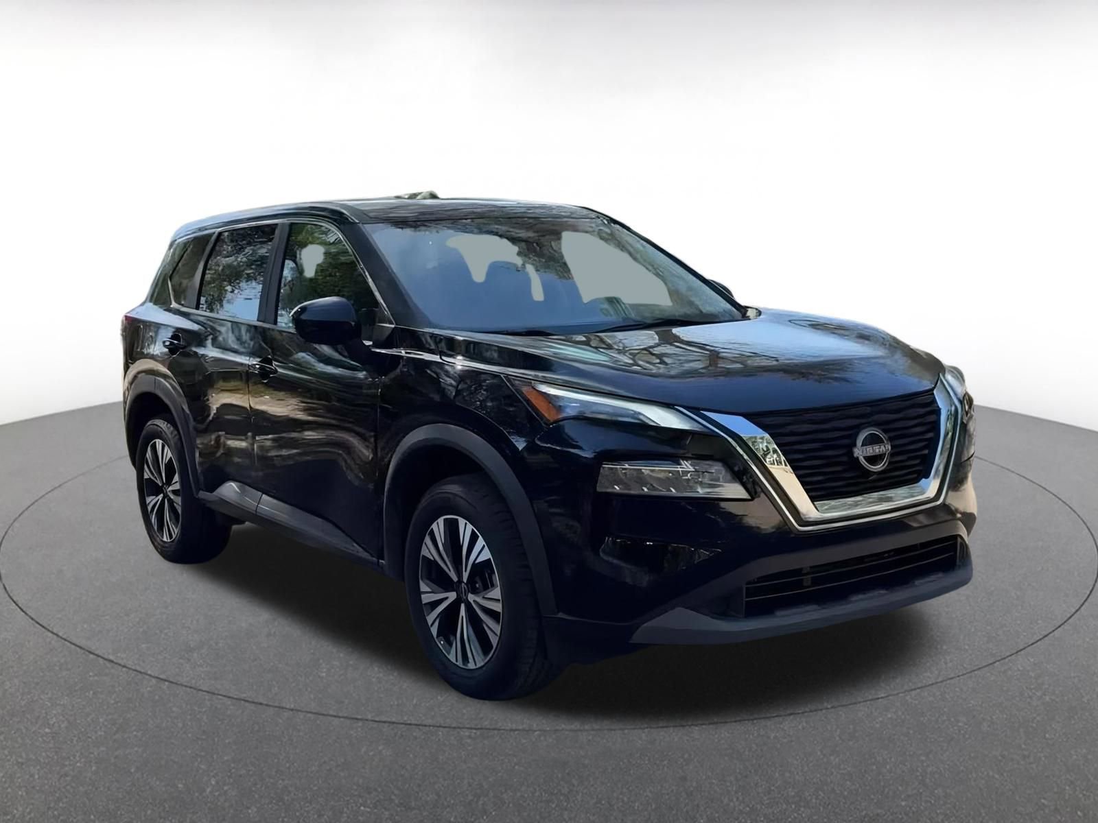 Thumbnail: 2023 Nissan Rogue - 3