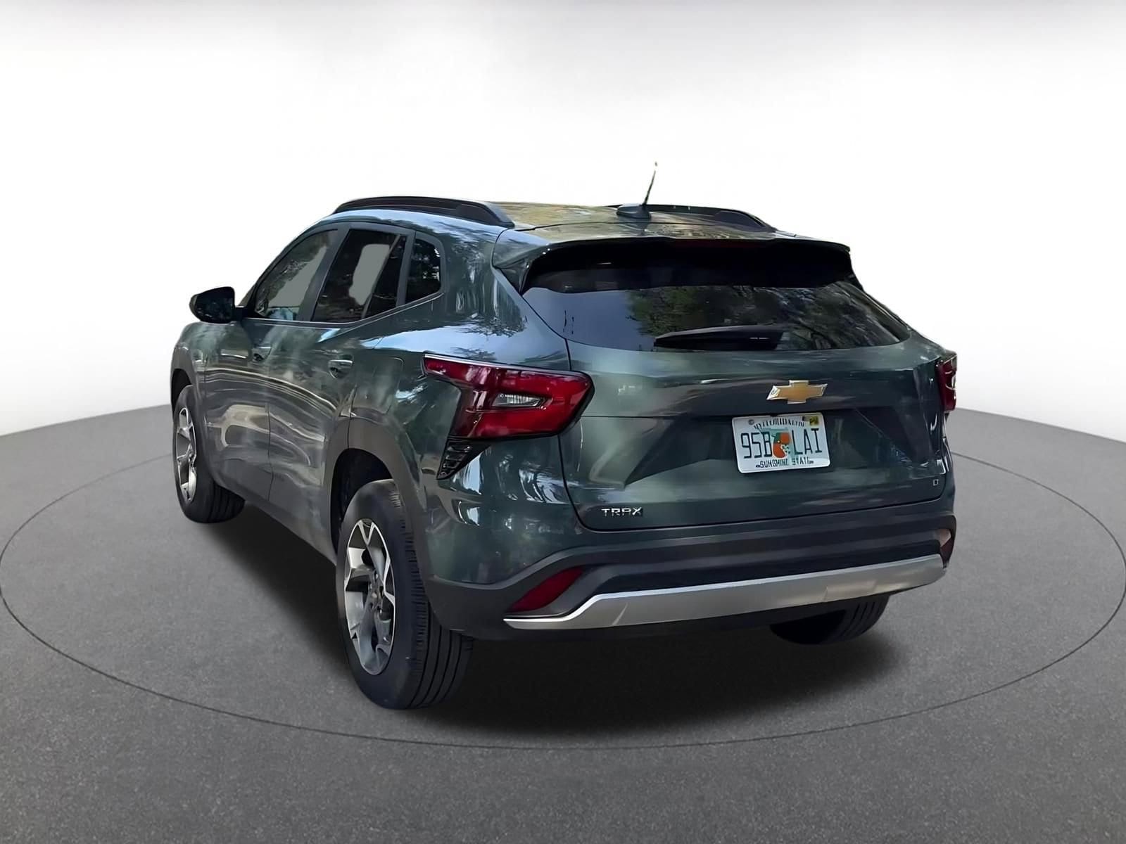 Thumbnail: 2025 Chevrolet Trax - 11