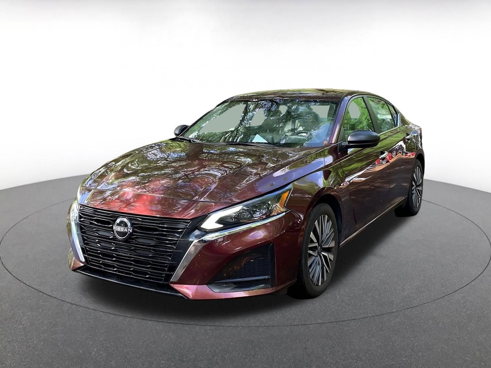 Thumbnail: 2025 Nissan Altima - 3