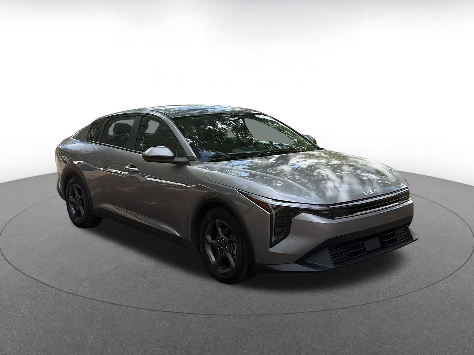 Thumbnail: 2025 Kia K4 - 1