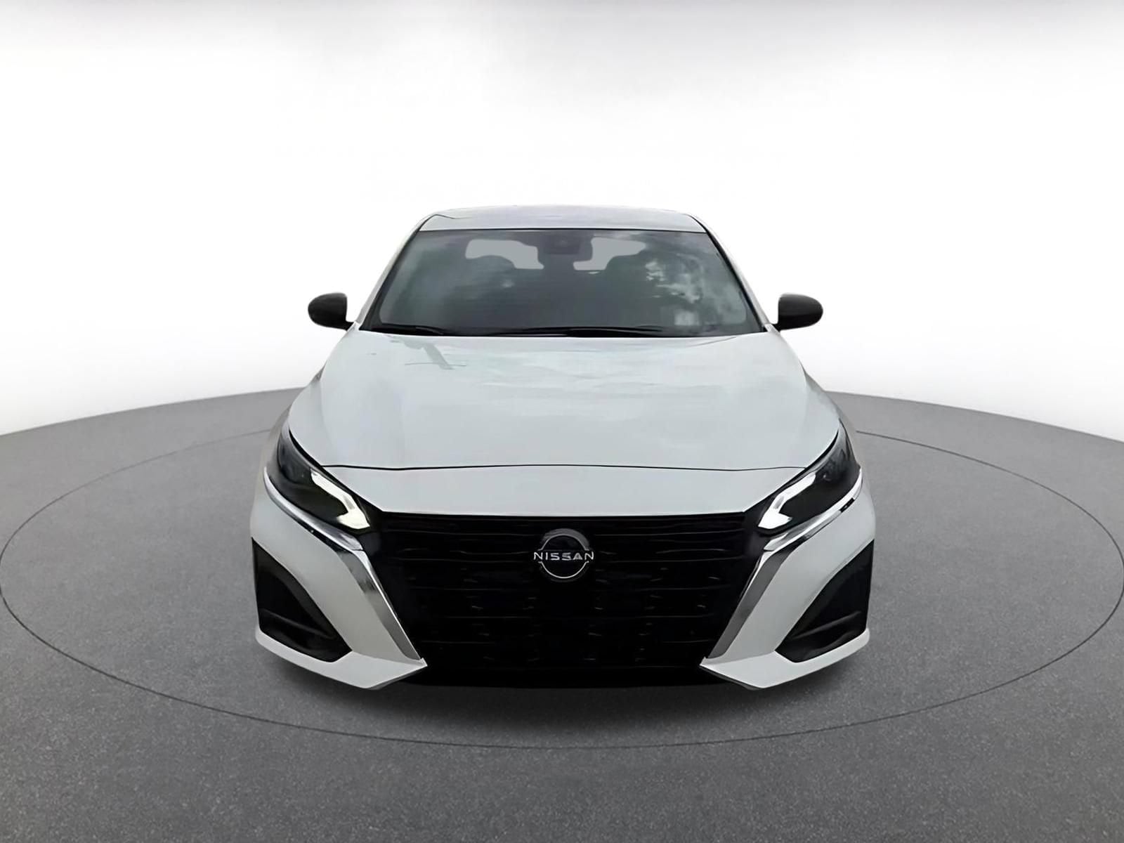 Thumbnail: 2025 Nissan Altima - 4