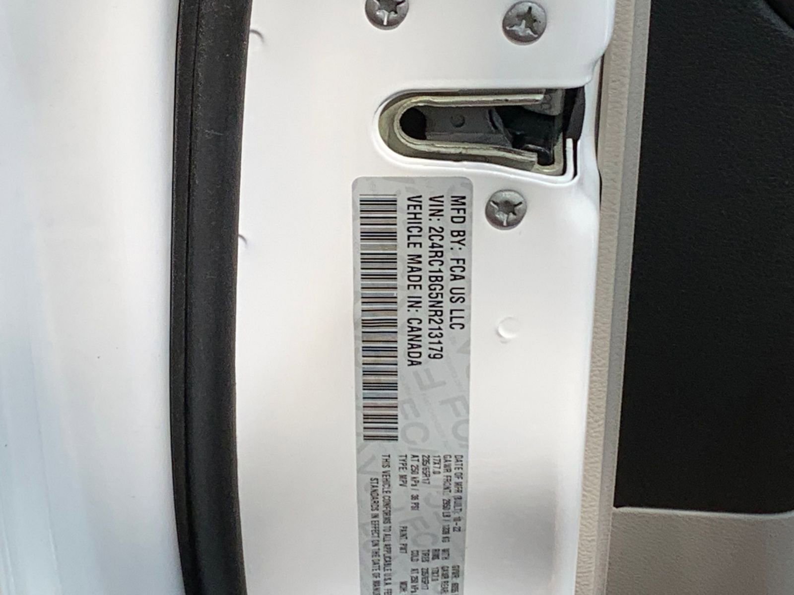 Thumbnail: 2022 Chrysler Pacifica - 10