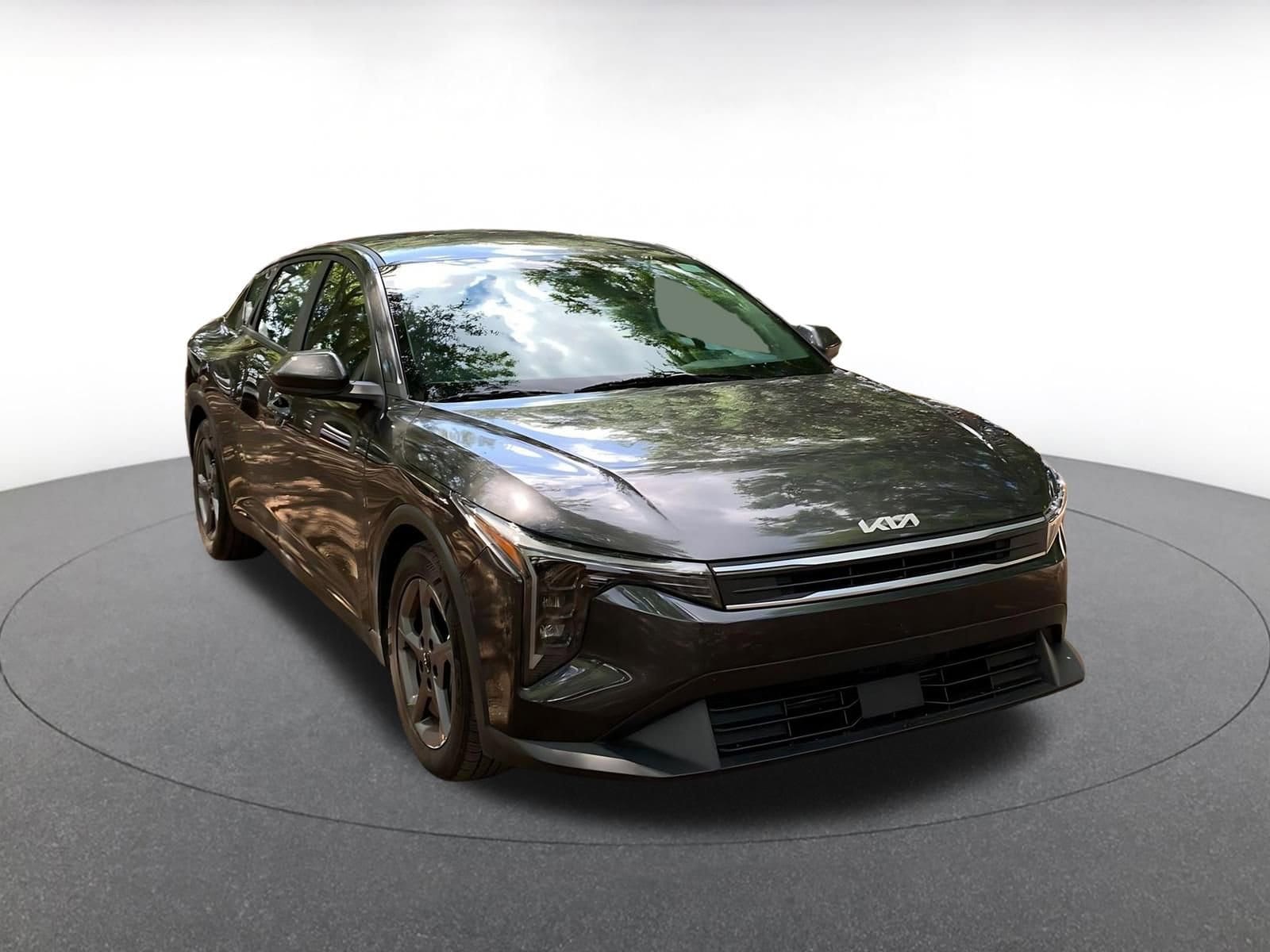 Thumbnail: 2025 Kia K4 - 1