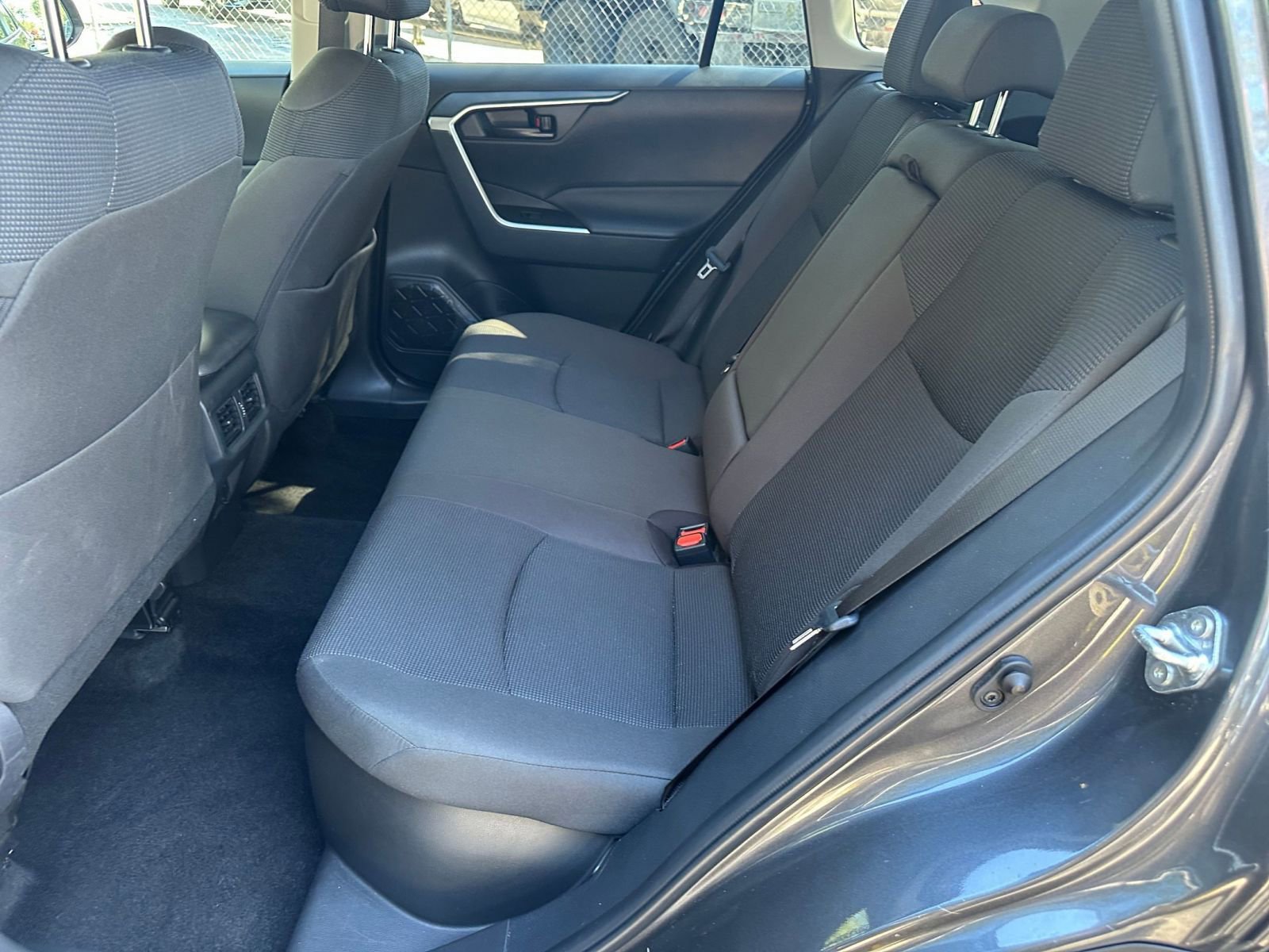 Thumbnail: 2025 Toyota RAV4 - 31