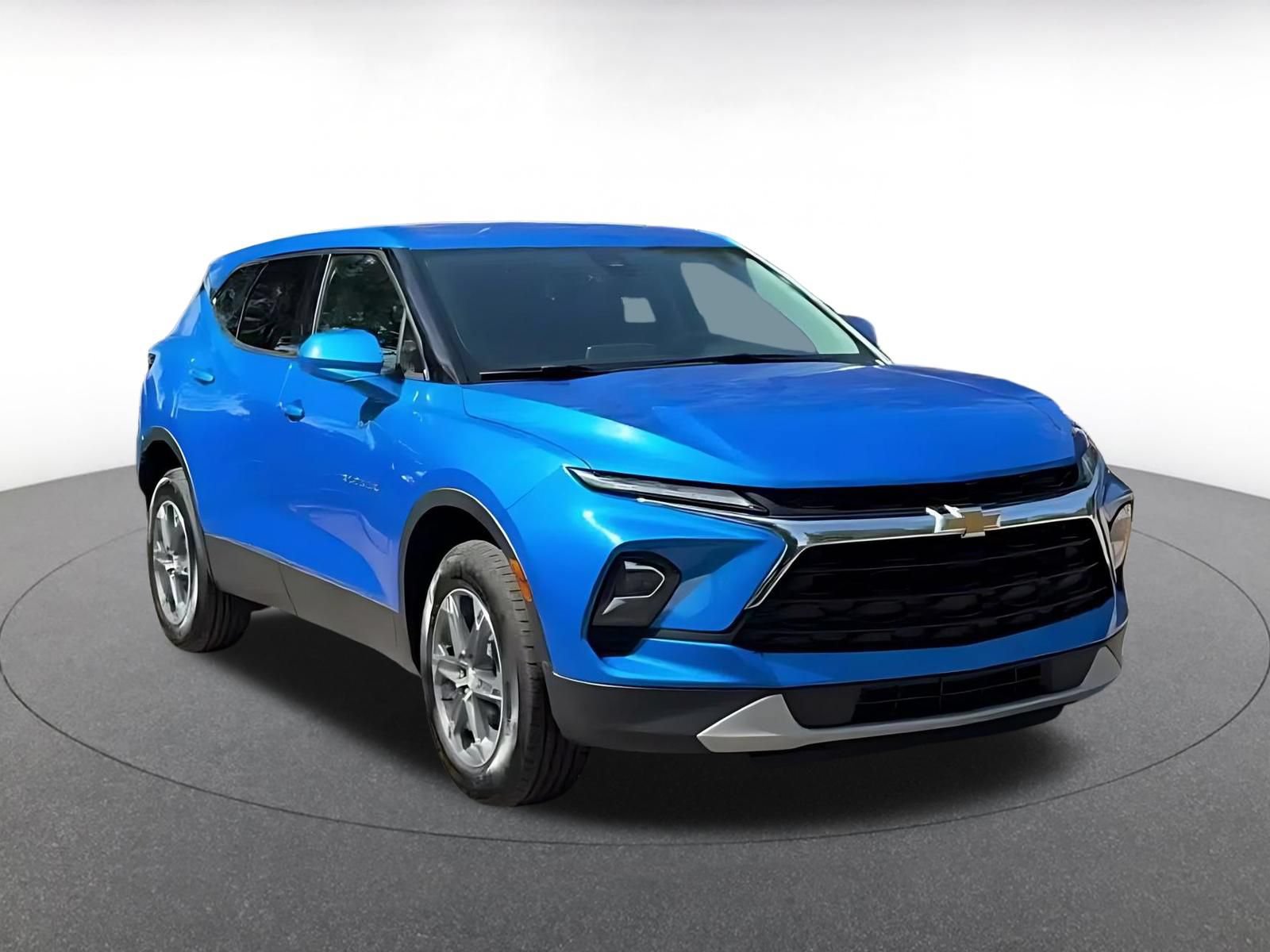 Thumbnail: 2025 Chevrolet Blazer - 3