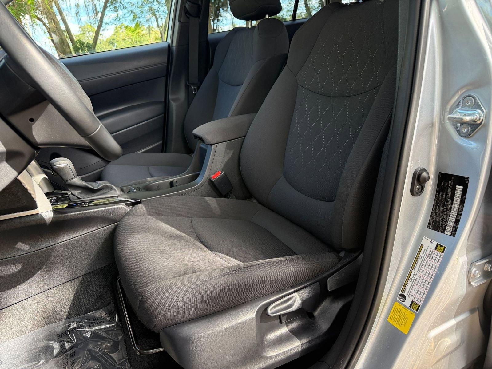 Thumbnail: 2025 Toyota Corolla Cross - 30