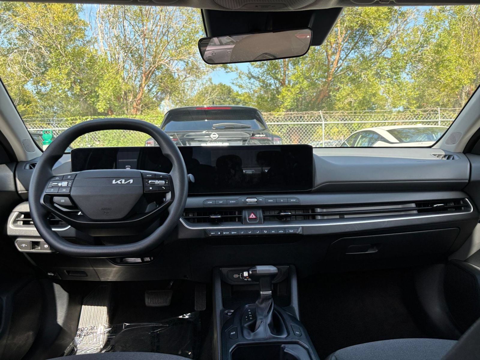 Thumbnail: 2025 Kia K4 - 31