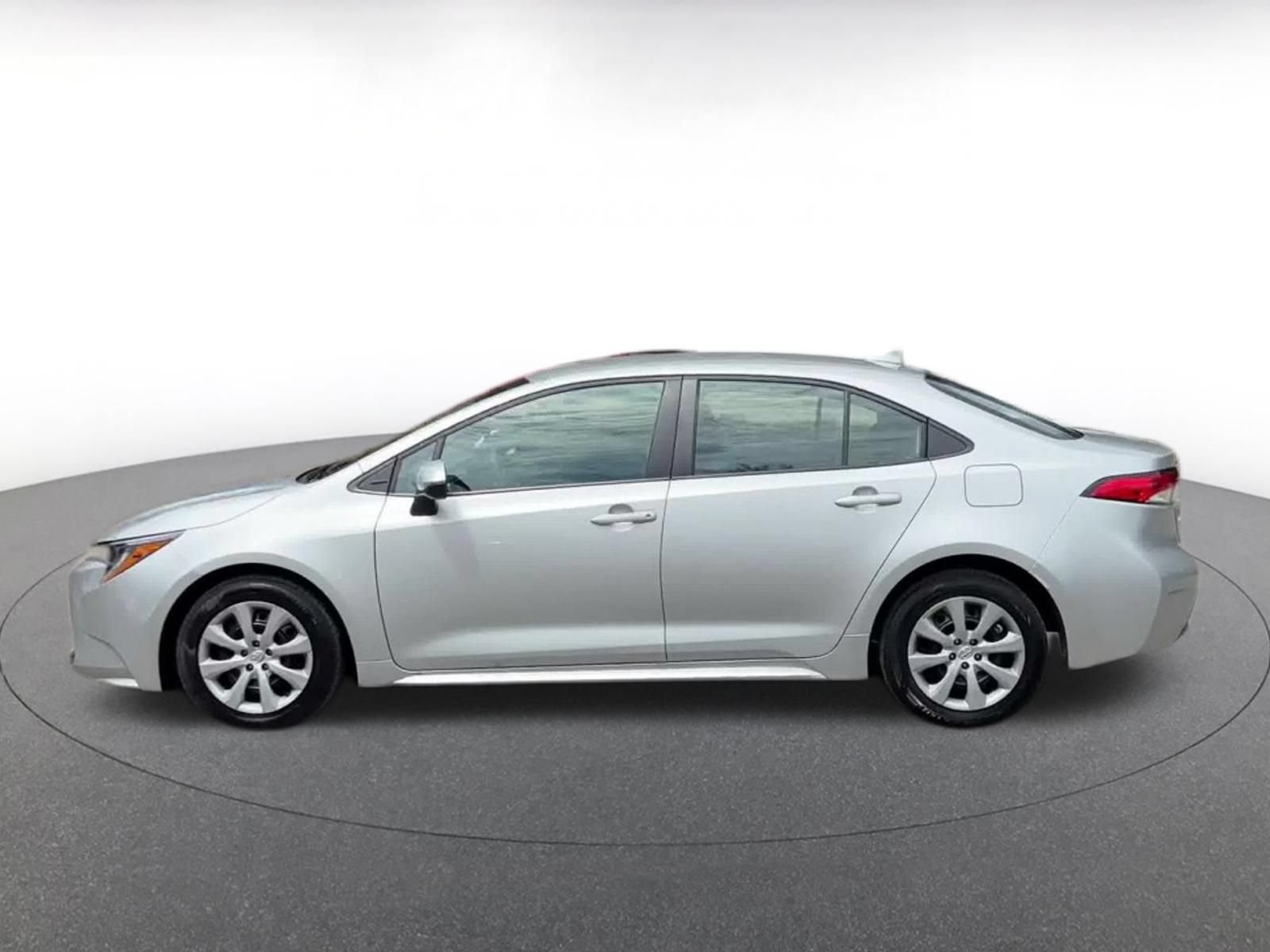 Thumbnail: 2025 Toyota Corolla - 8