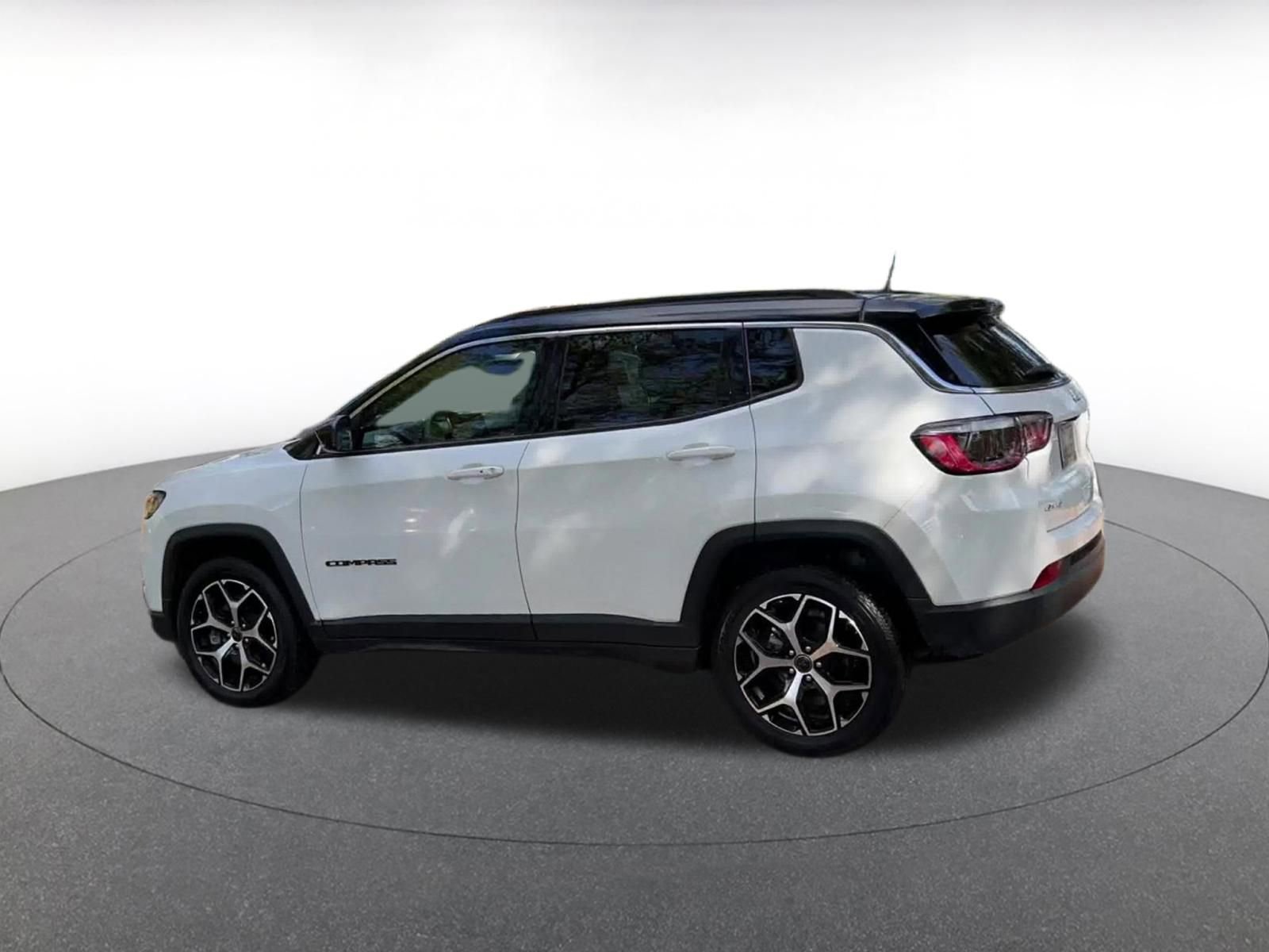 Thumbnail: 2025 Jeep Compass - 10