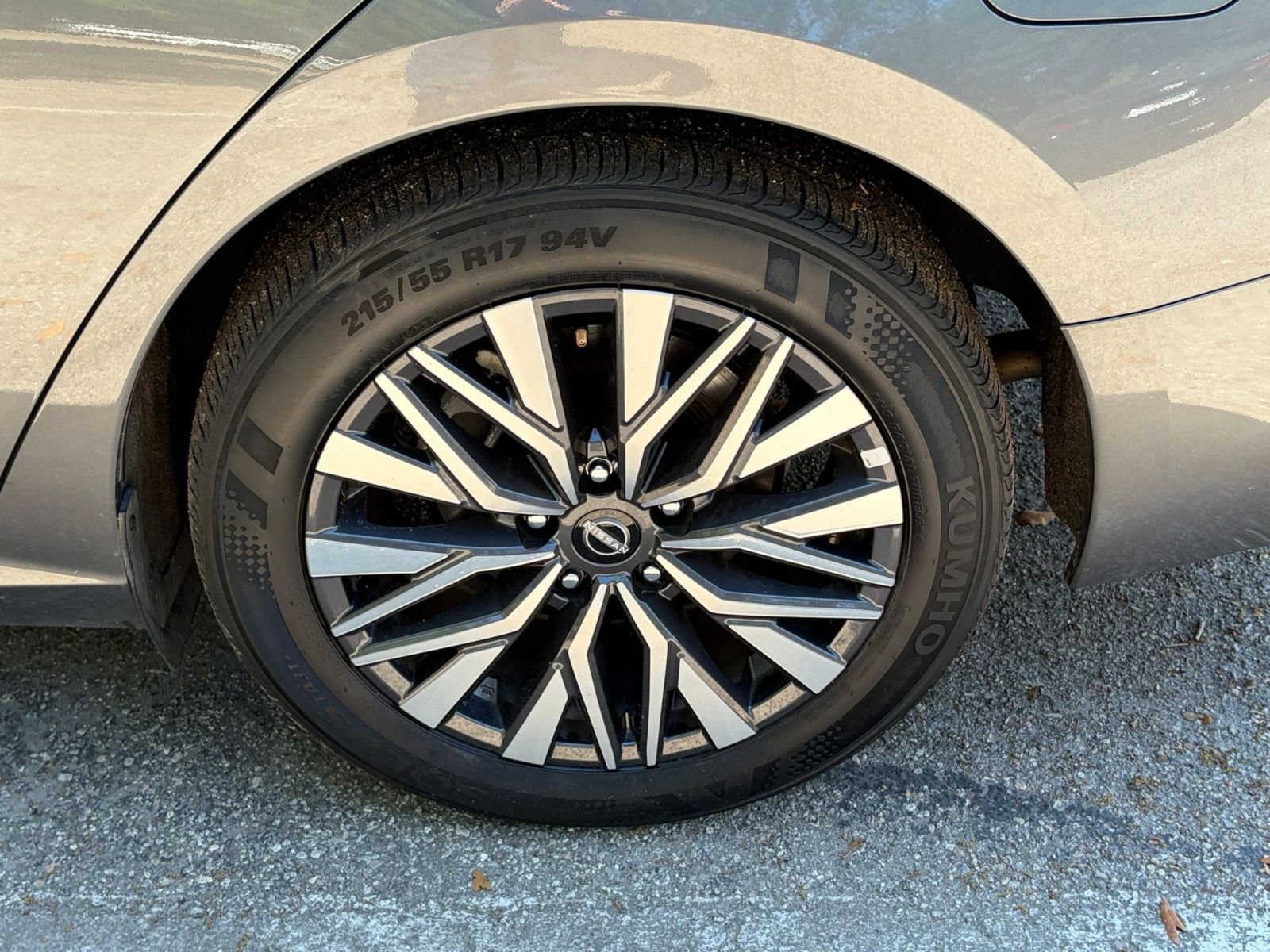 Thumbnail: 2025 Nissan Altima - 29