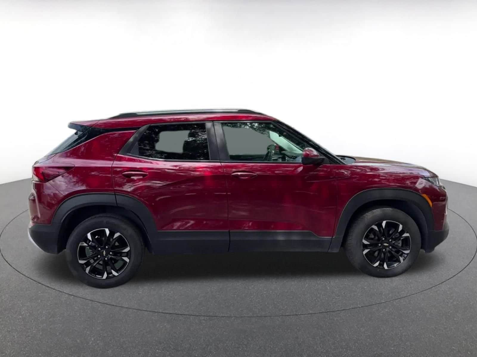Thumbnail: 2023 Chevrolet TrailBlazer - 16