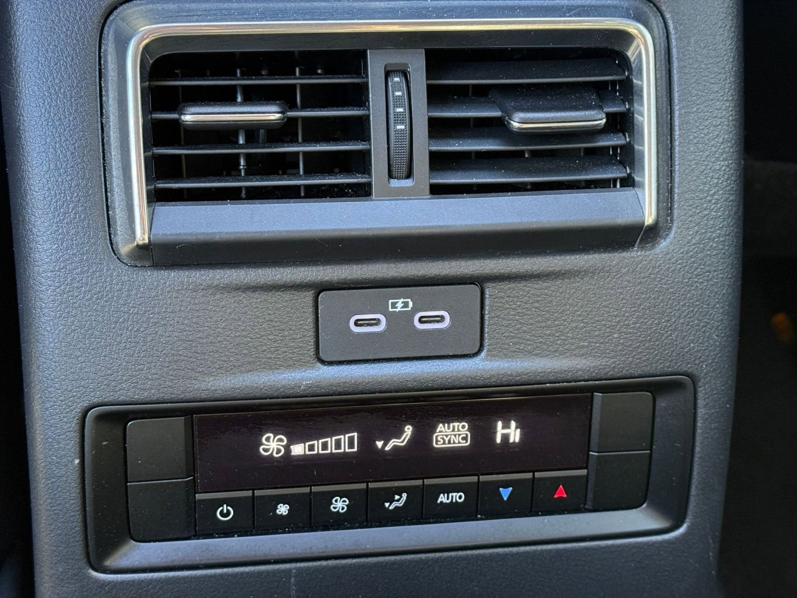 Thumbnail: 2025 Mazda CX-90 - 17