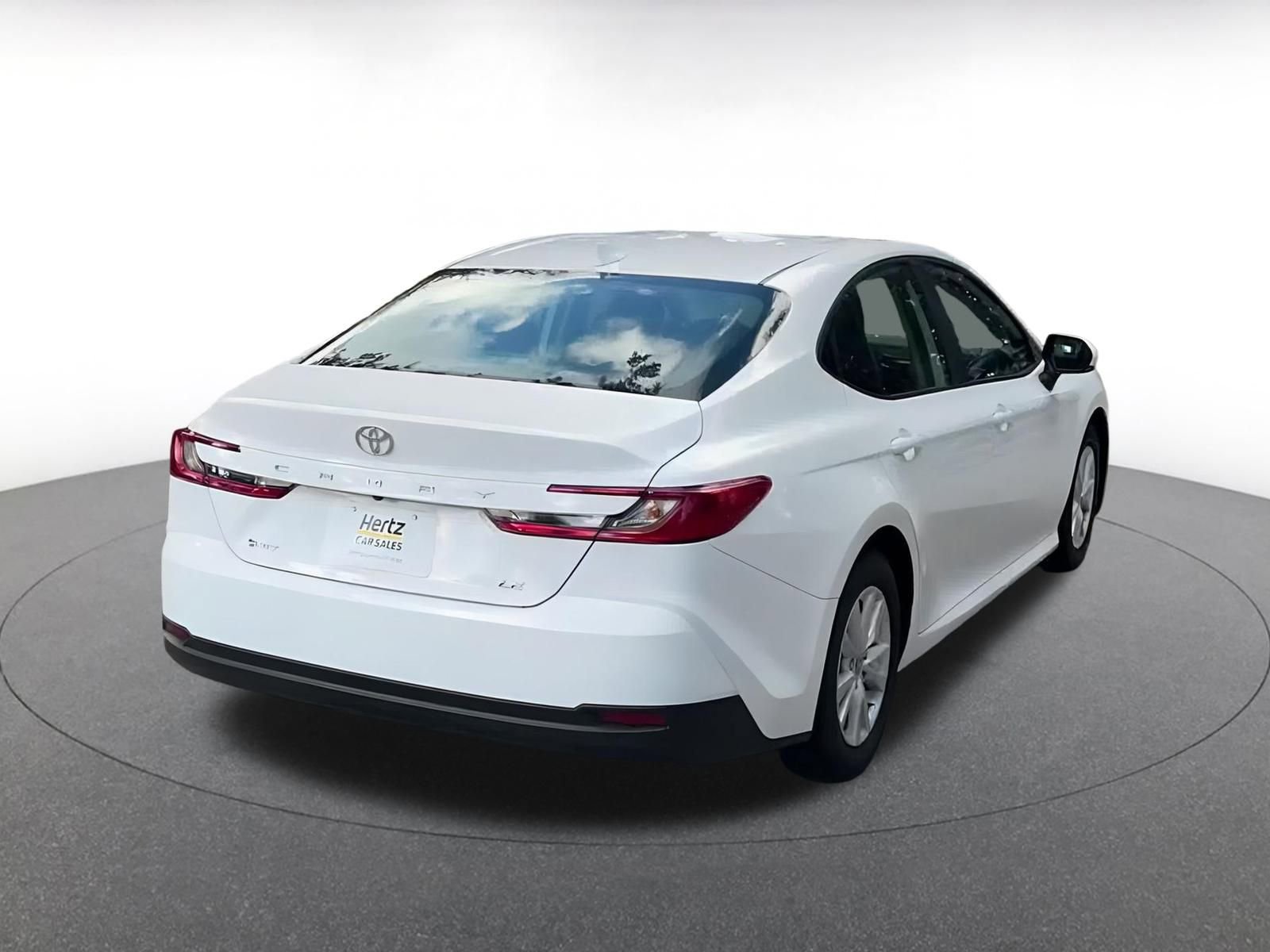 Thumbnail: 2025 Toyota Camry - 14