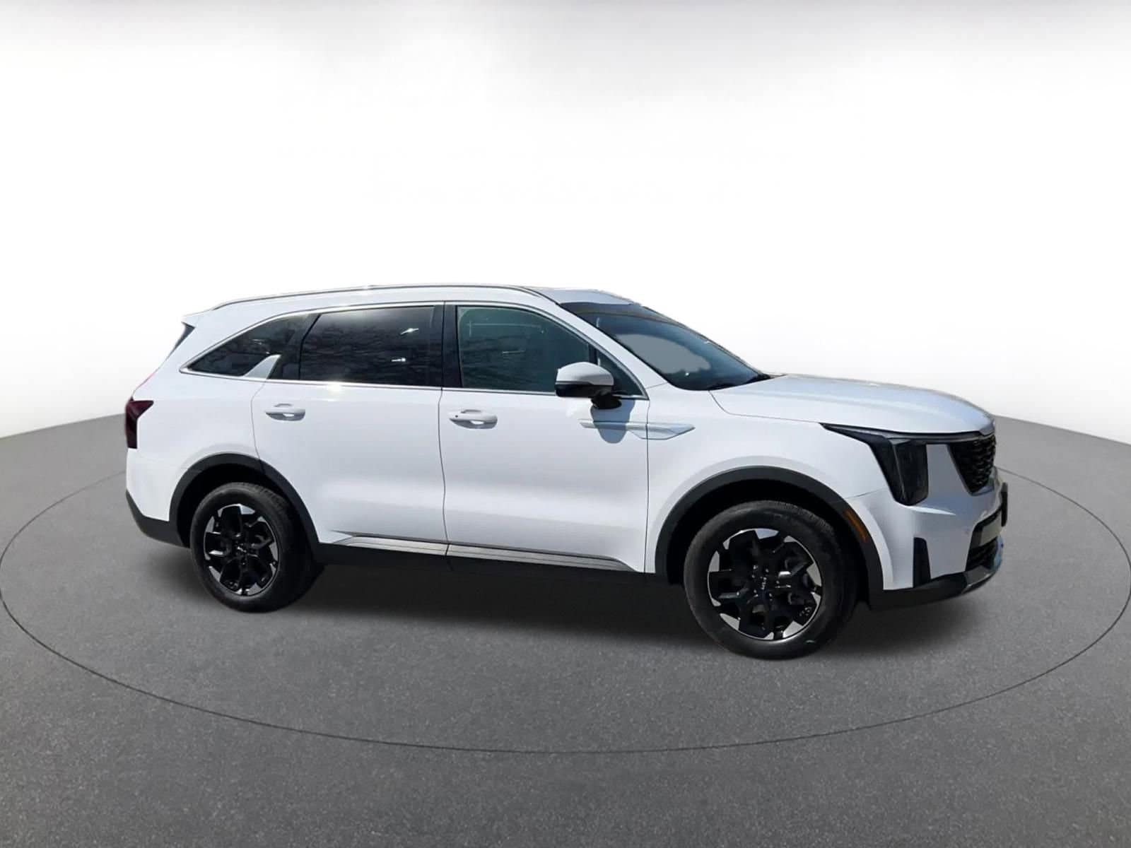 Thumbnail: 2024 Kia Sorento - 2