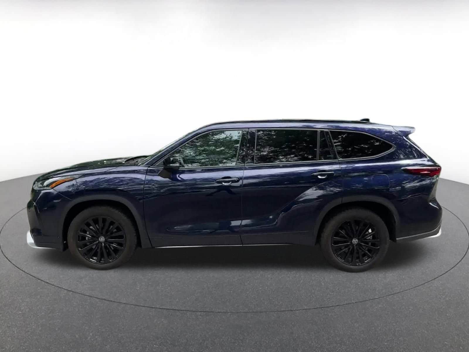 2024 Toyota Highlander XSE 8