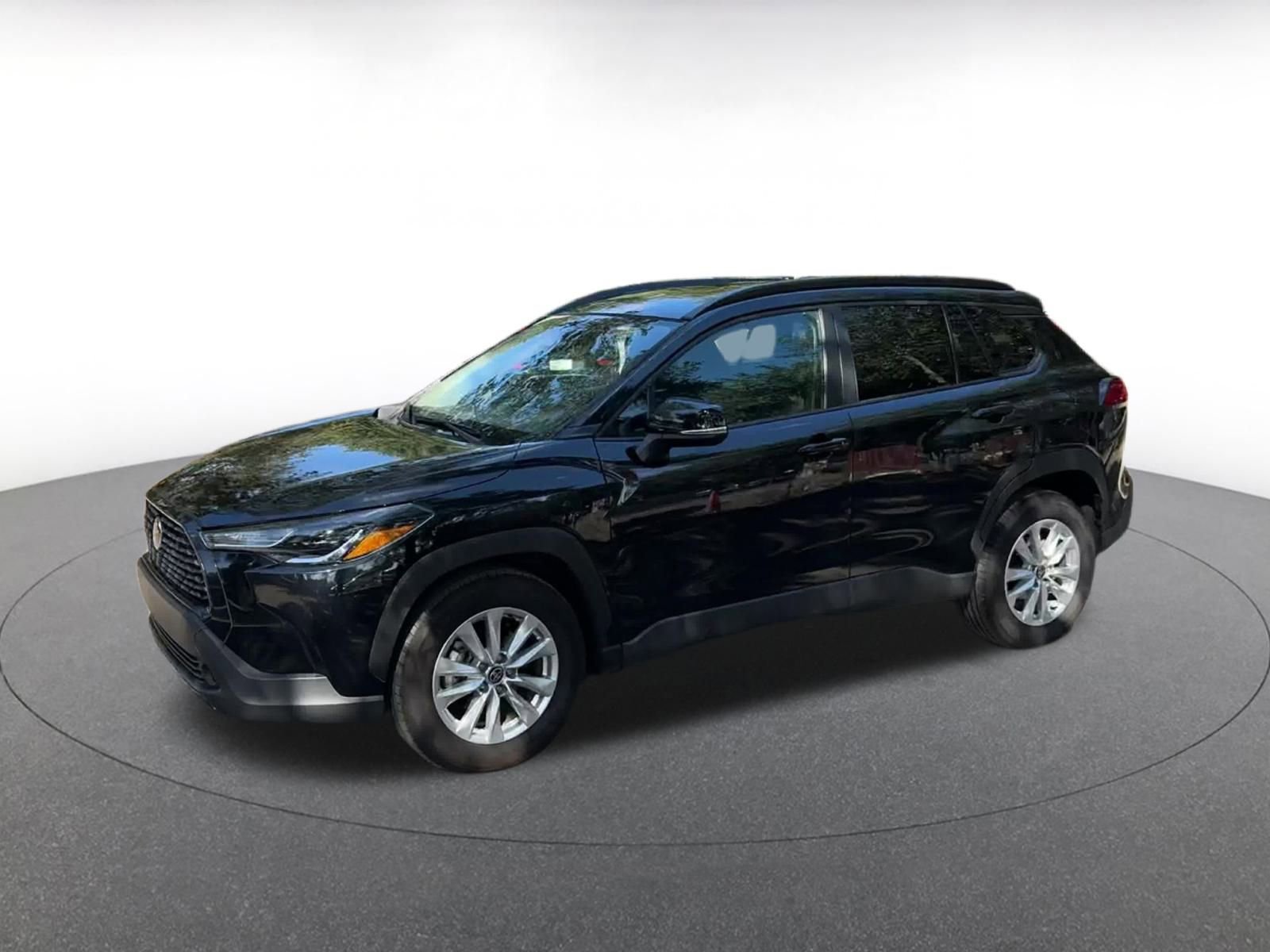 Thumbnail: 2025 Toyota Corolla Cross - 8