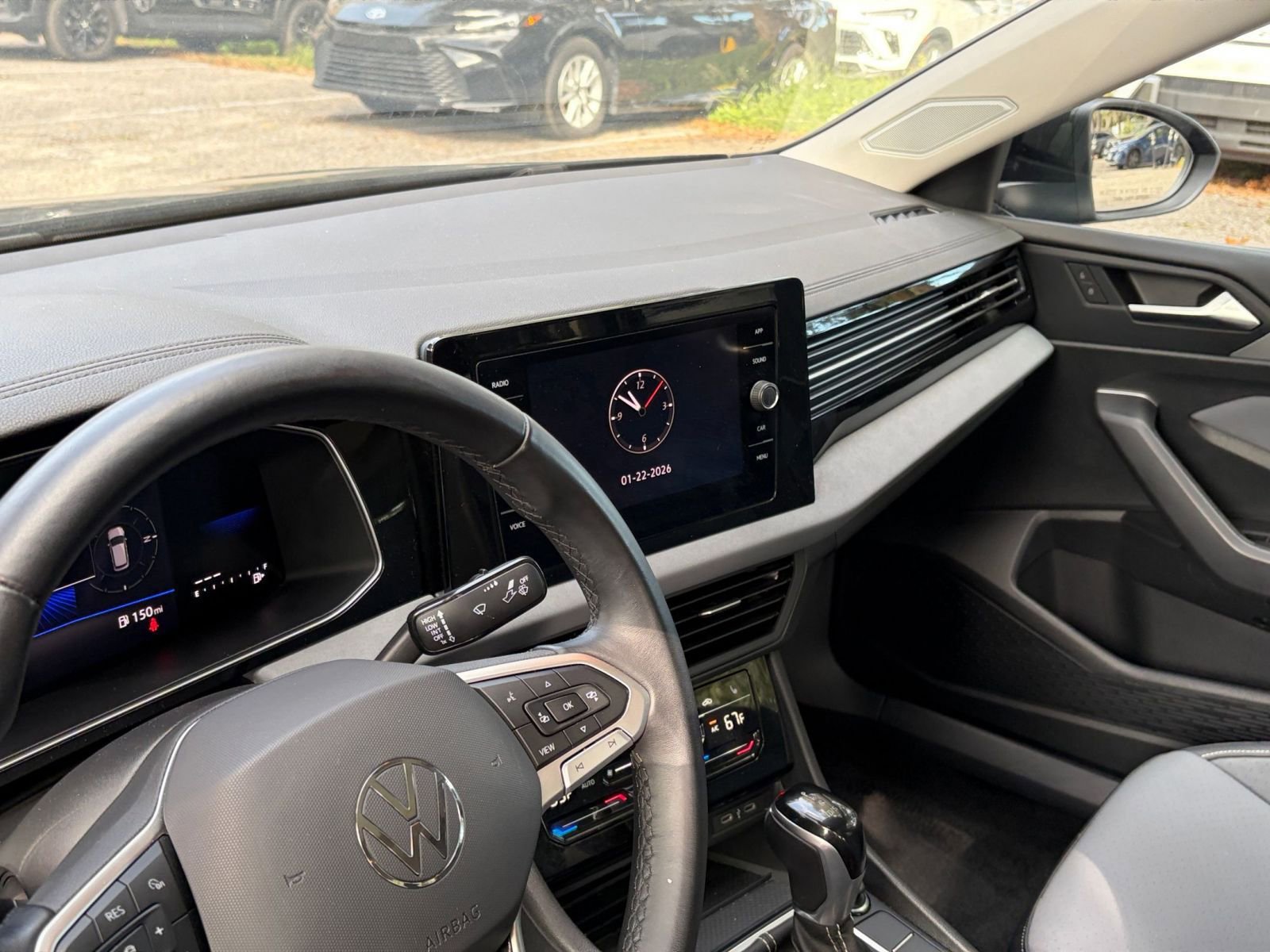 Thumbnail: 2025 Volkswagen Jetta - 32