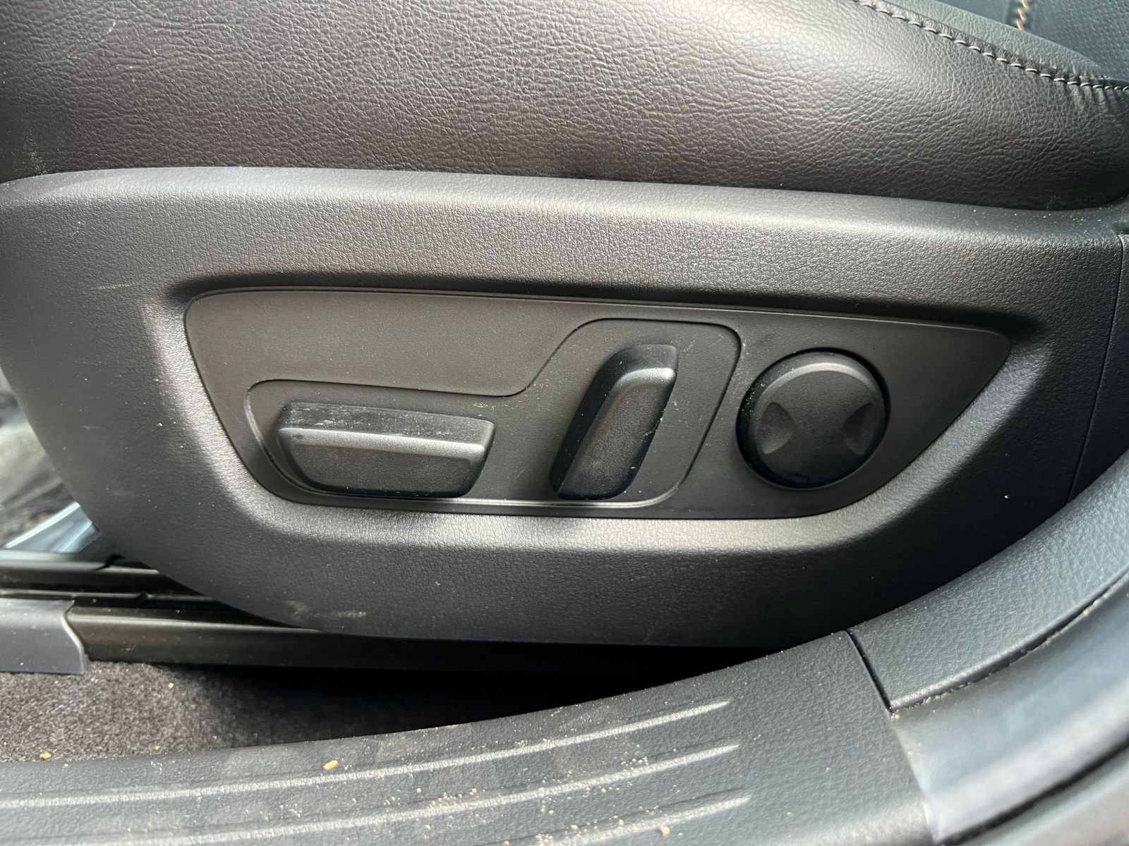 Thumbnail: 2025 Mazda CX-50 - 23