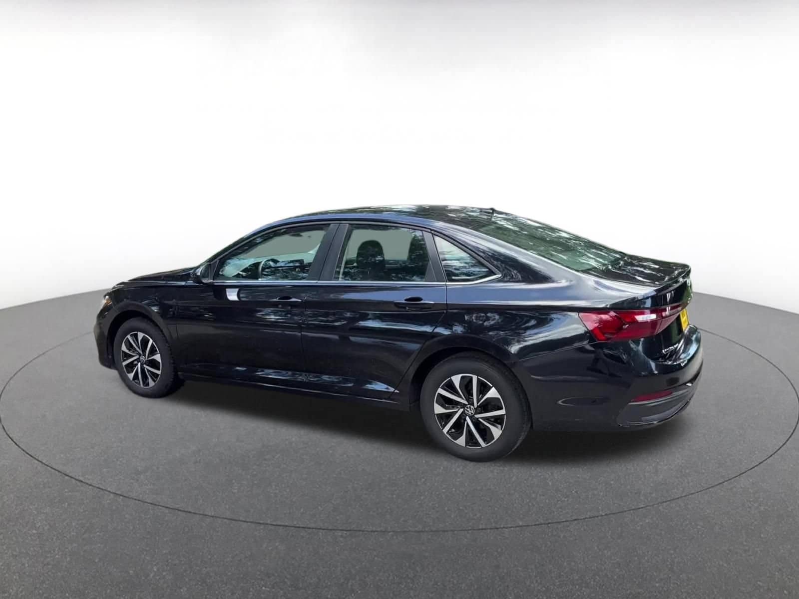 Thumbnail: 2025 Volkswagen Jetta - 10