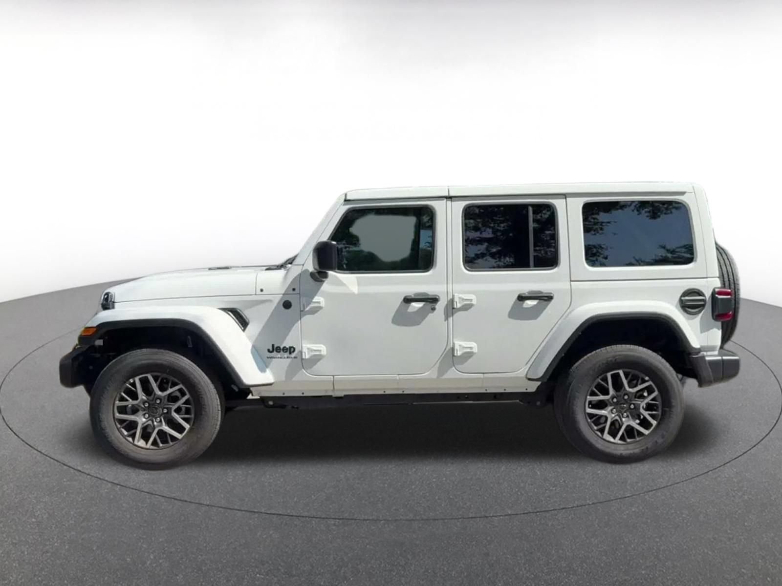 Thumbnail: 2025 Jeep Wrangler - 9