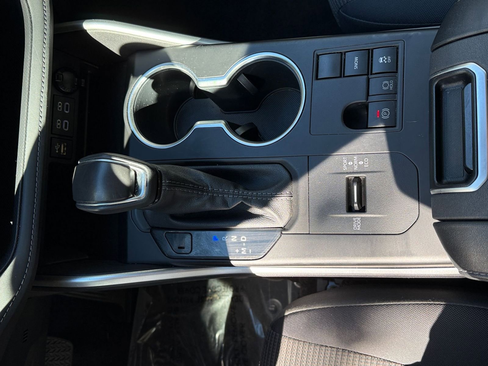 Thumbnail: 2025 Toyota Highlander - 35