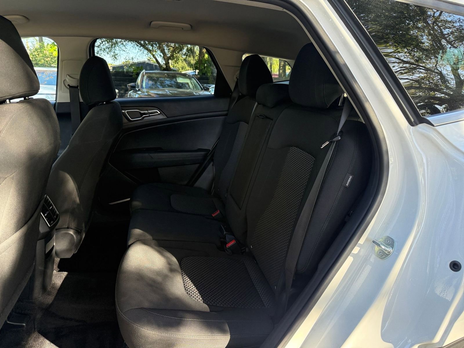 Thumbnail: 2025 Kia Sportage - 34