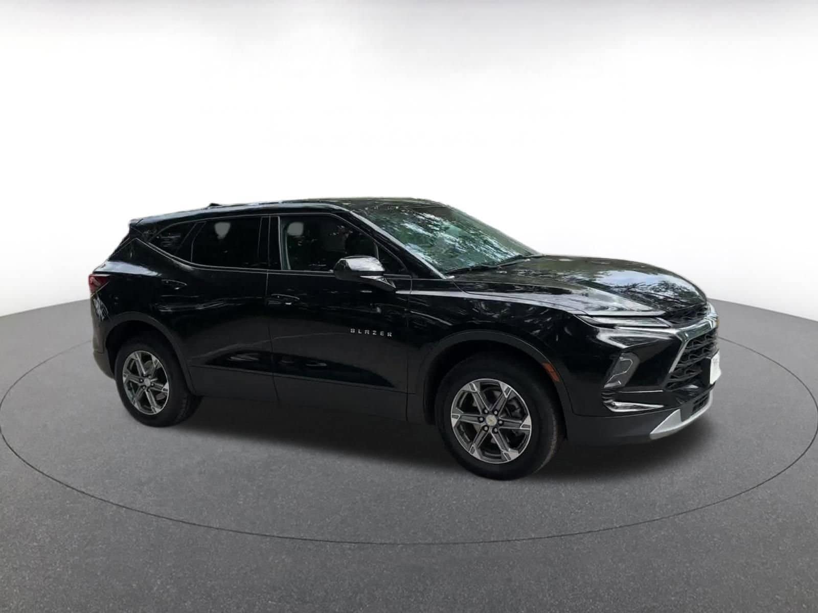 2023 Chevrolet Blazer  2