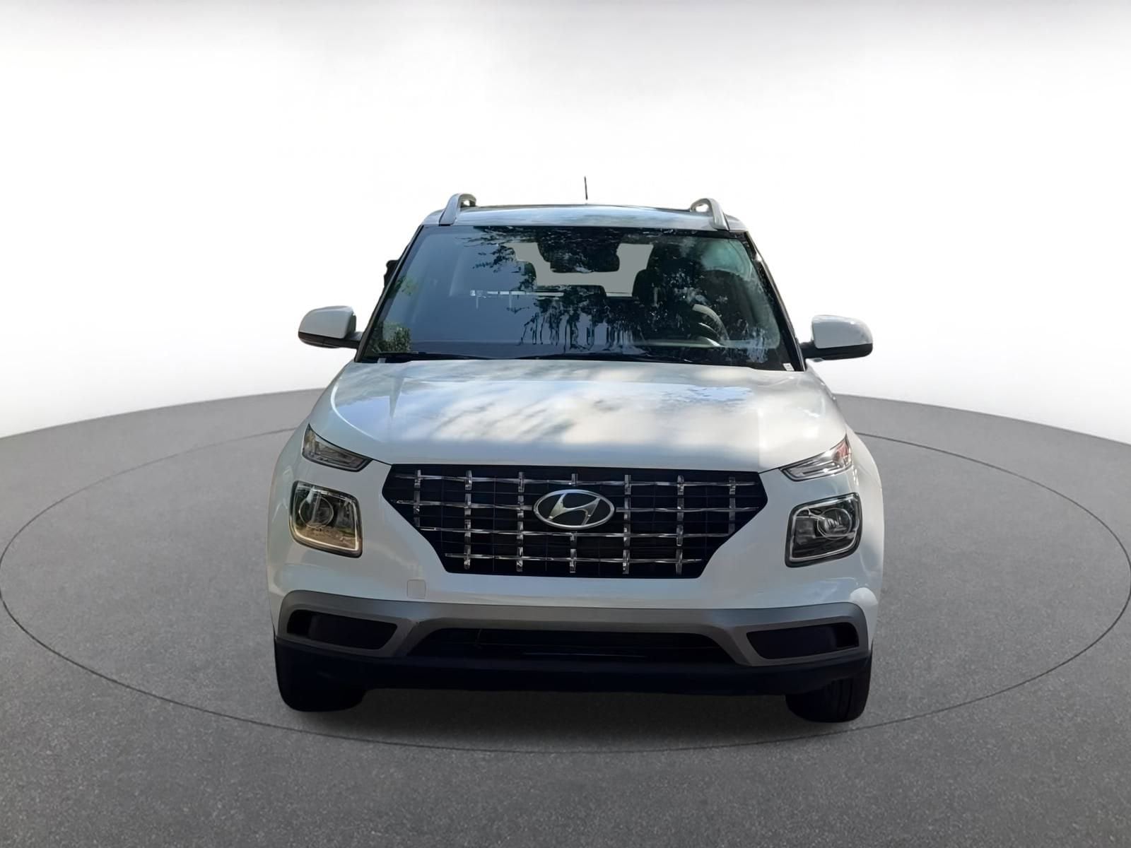 Thumbnail: 2025 Hyundai Venue - 4