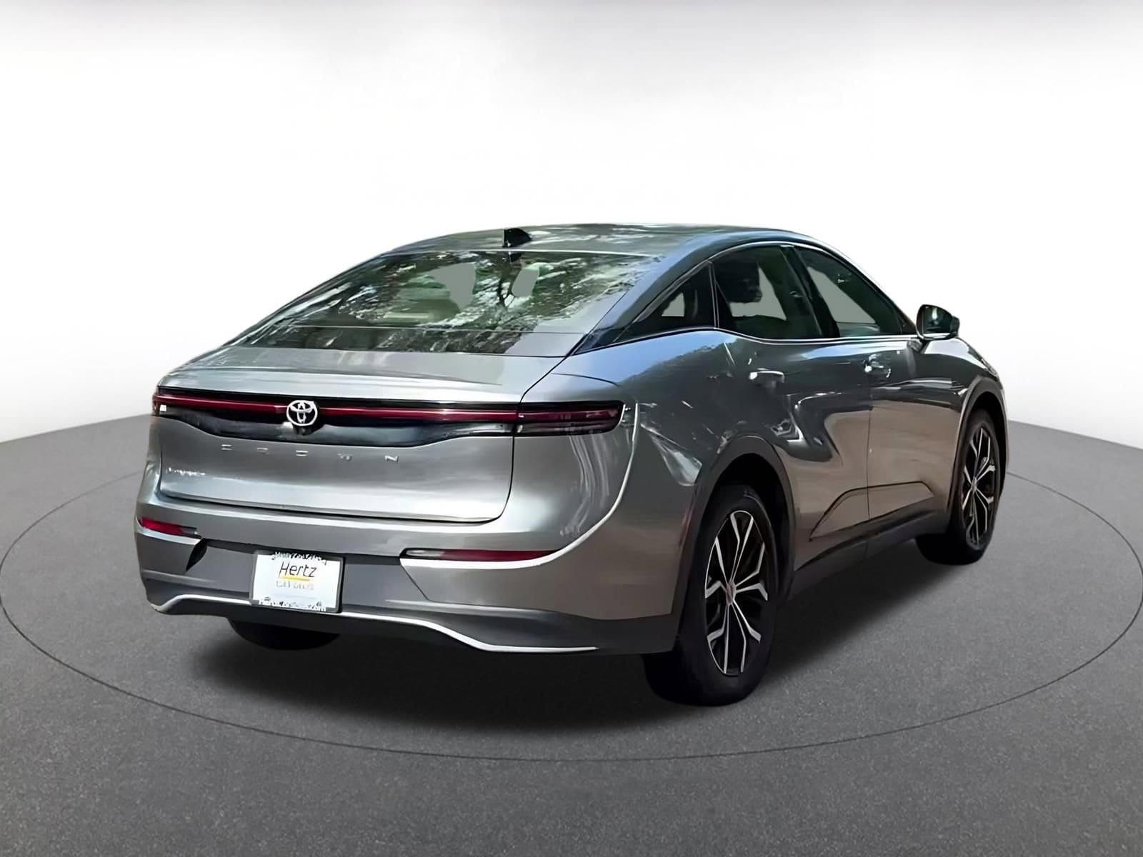 Thumbnail: 2025 Toyota Crown - 14