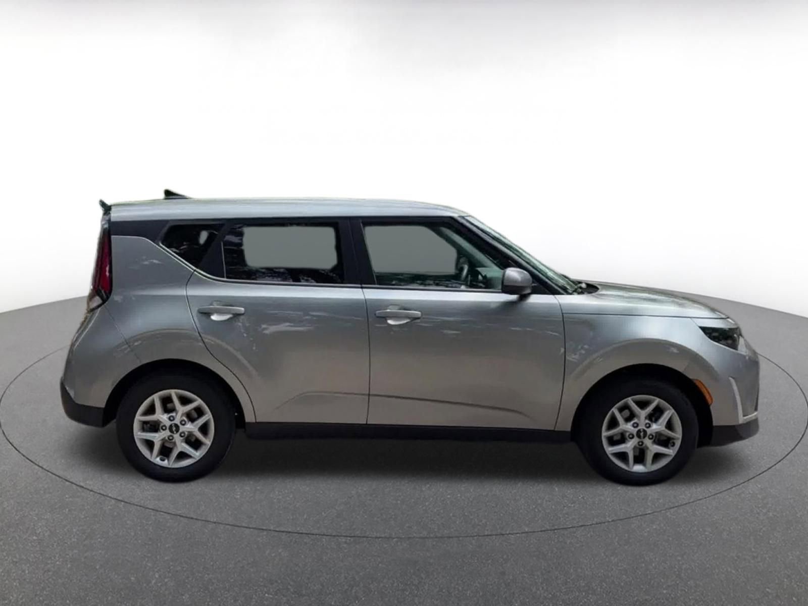 Thumbnail: 2025 Kia Soul - 16