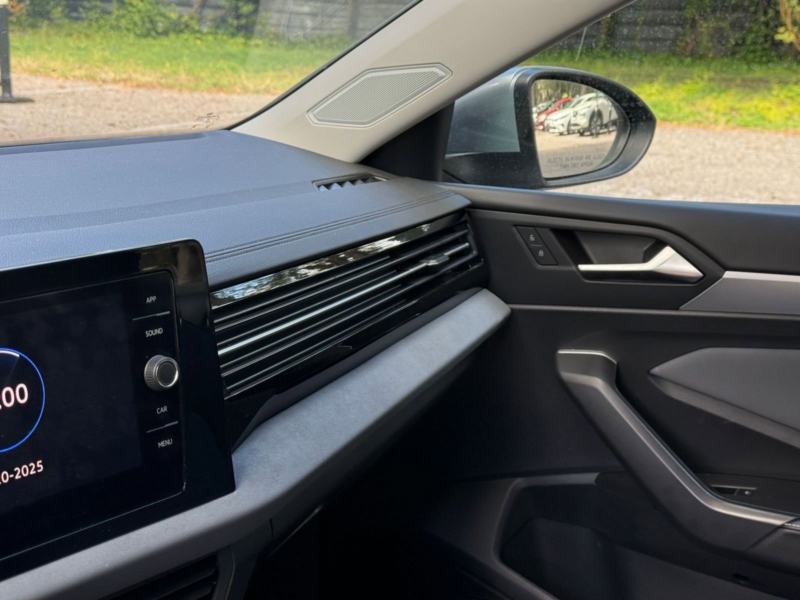 Thumbnail: 2025 Volkswagen Jetta - 29