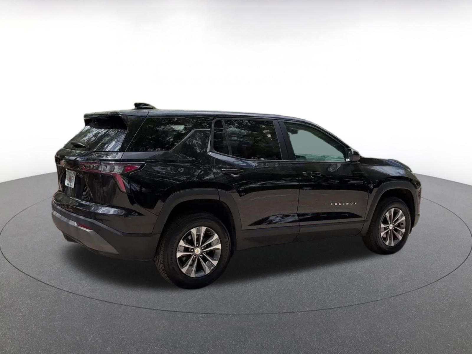 Thumbnail: 2025 Chevrolet Equinox - 15