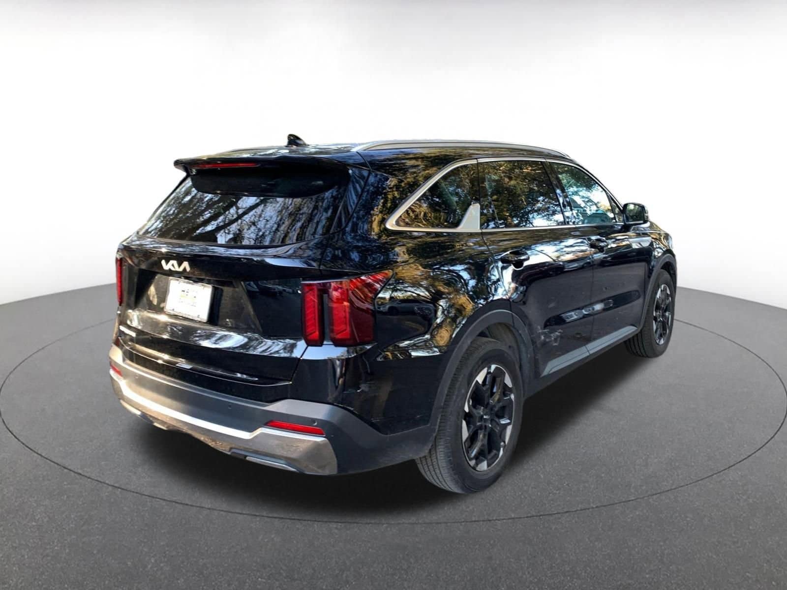 Thumbnail: 2024 Kia Sorento - 7