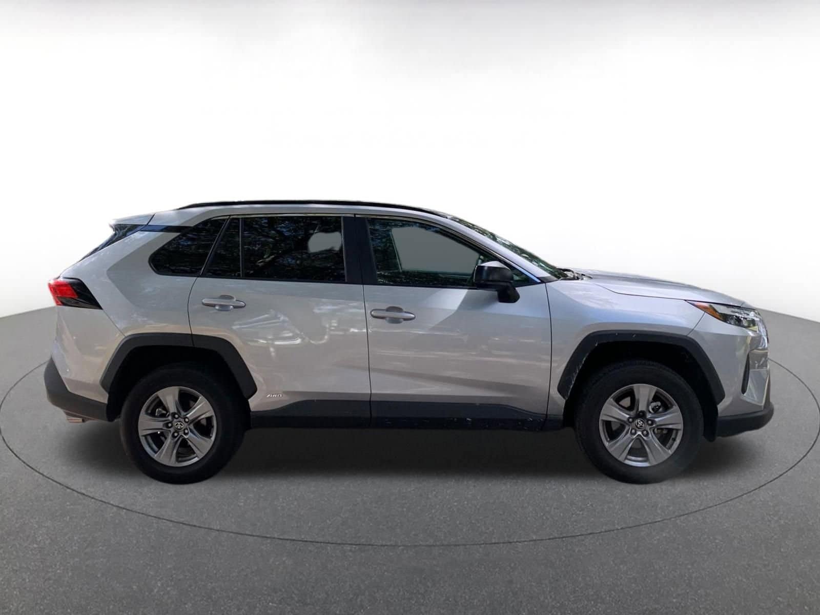 Thumbnail: 2025 Toyota RAV4 - 25