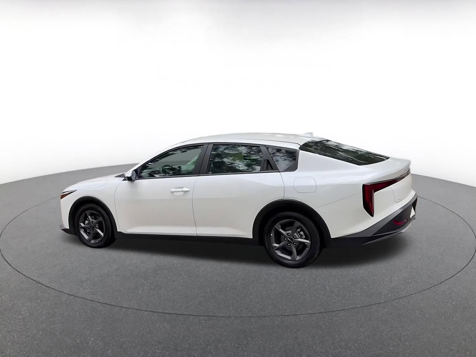 Thumbnail: 2025 Kia K4 - 11