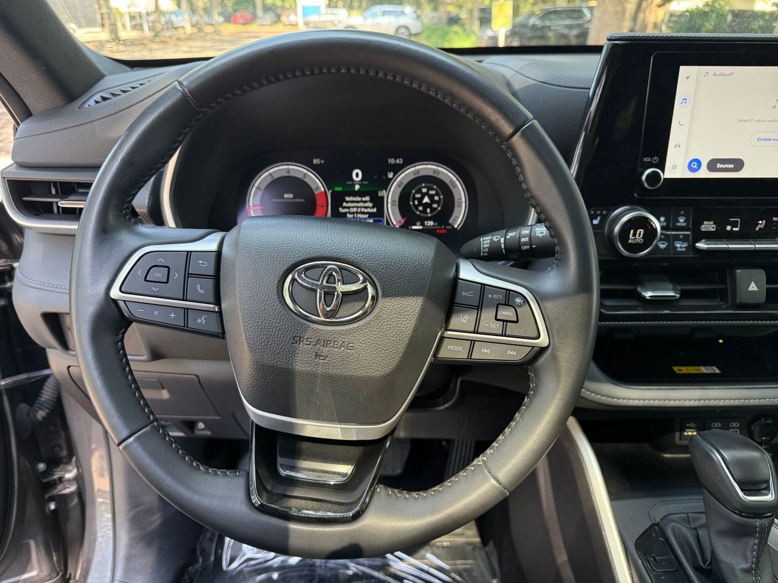 Thumbnail: 2025 Toyota Highlander - 28
