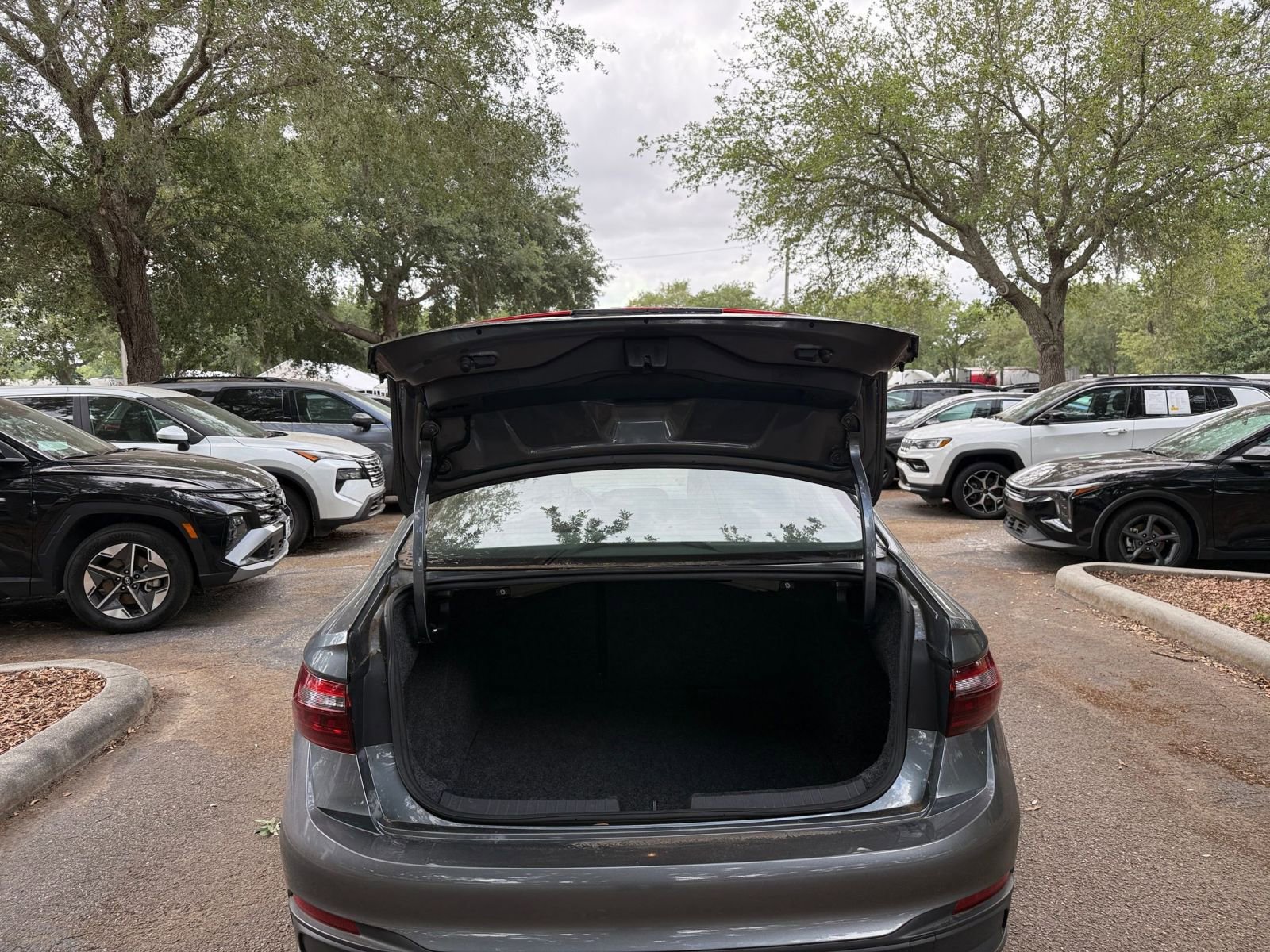 Thumbnail: 2025 Volkswagen Jetta - 28