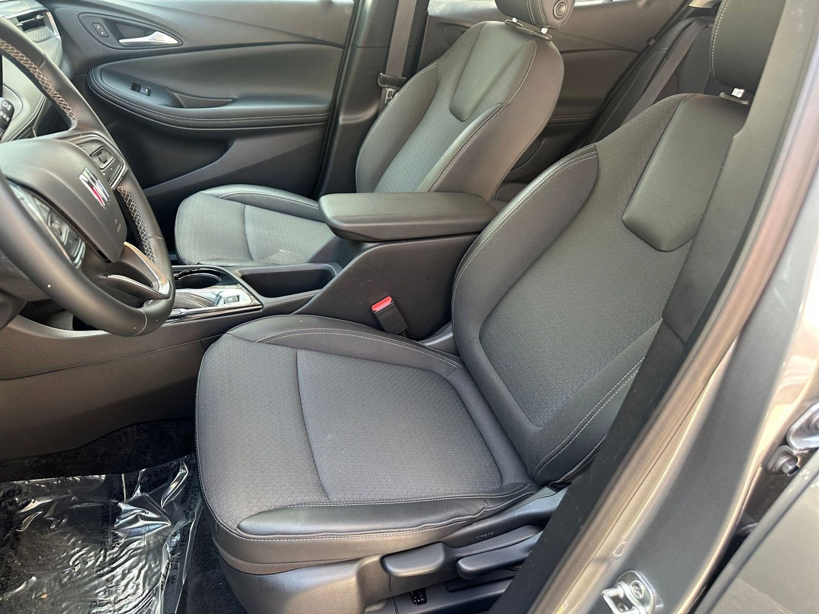 Thumbnail: 2025 Buick Encore GX - 21