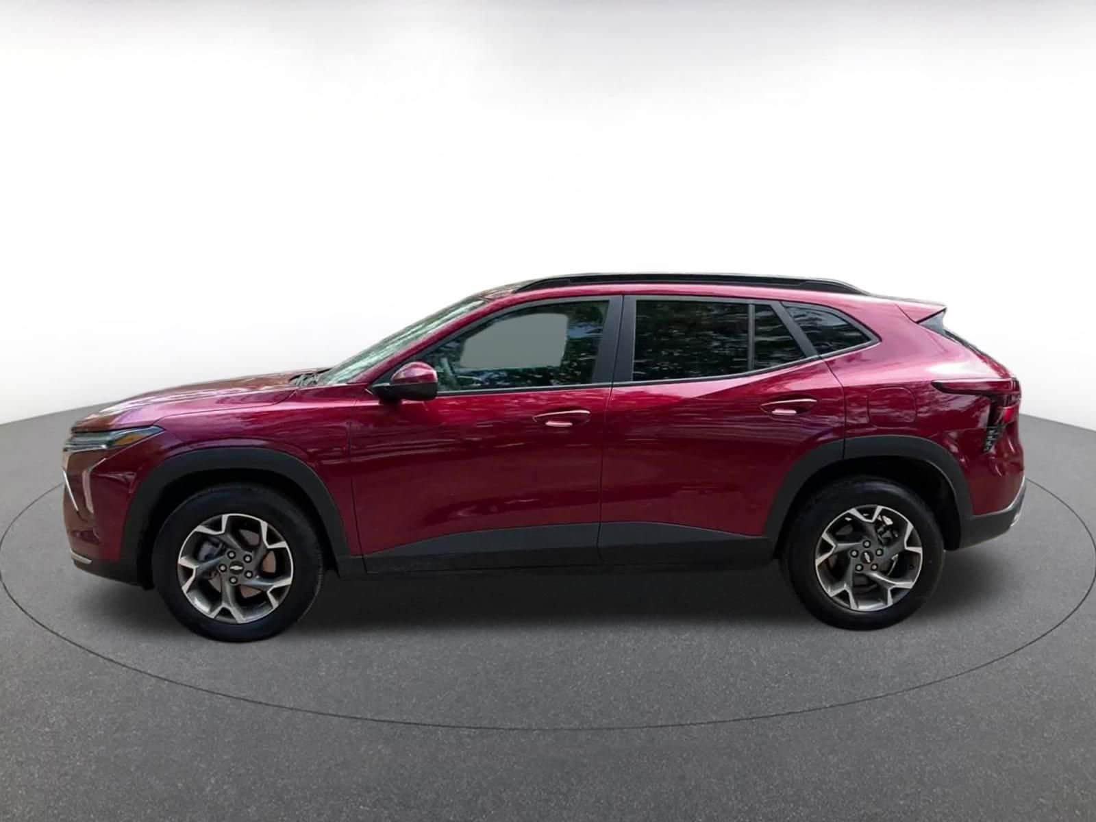 Thumbnail: 2025 Chevrolet Trax - 8