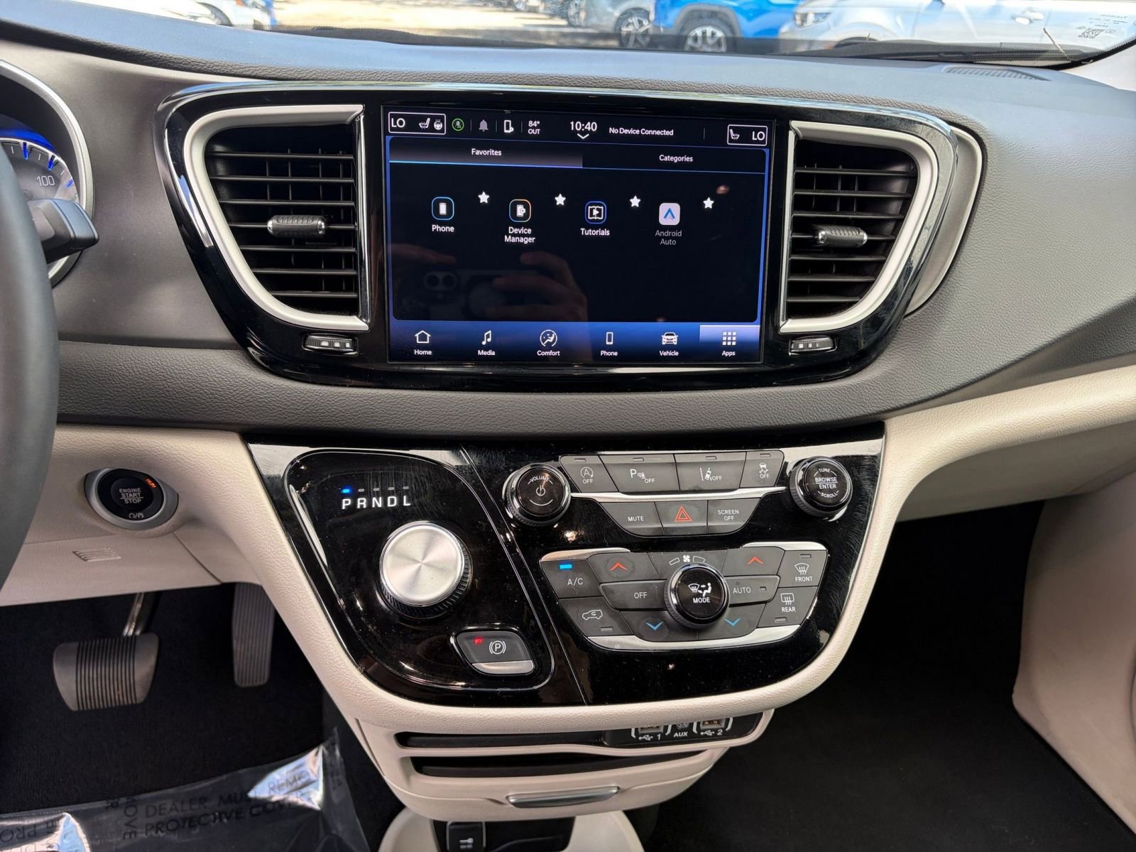 Thumbnail: 2024 Chrysler Pacifica - 21