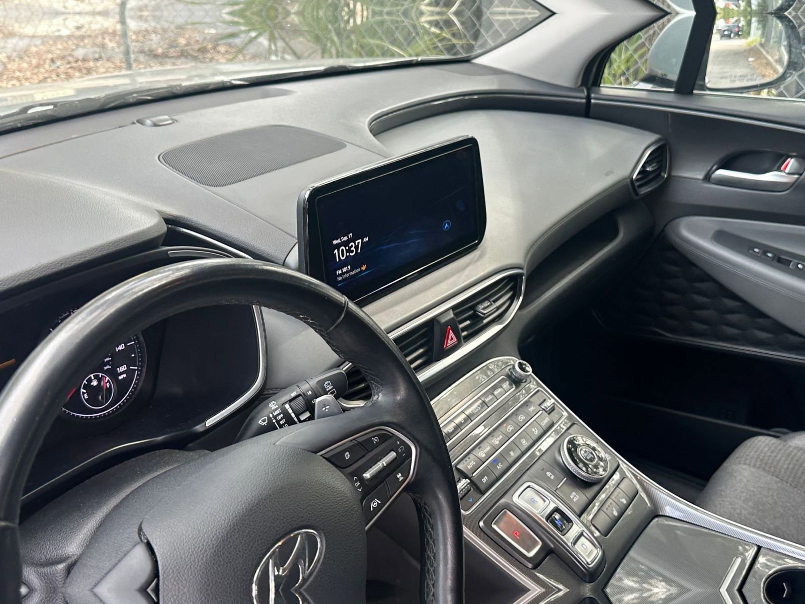 Thumbnail: 2023 Hyundai Santa Fe - 29