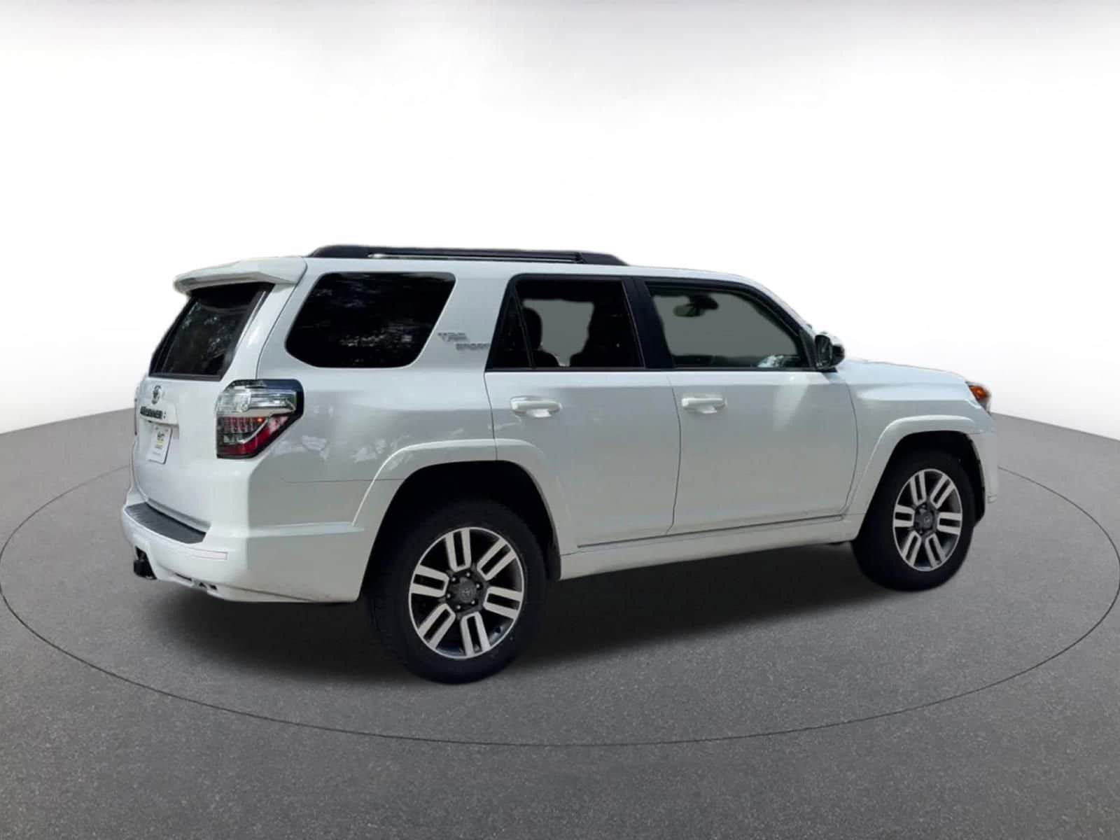 Thumbnail: 2024 Toyota 4Runner - 15