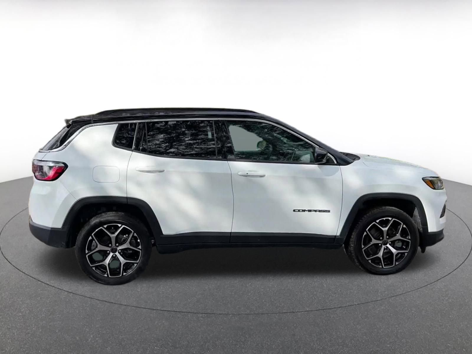 Thumbnail: 2025 Jeep Compass - 16