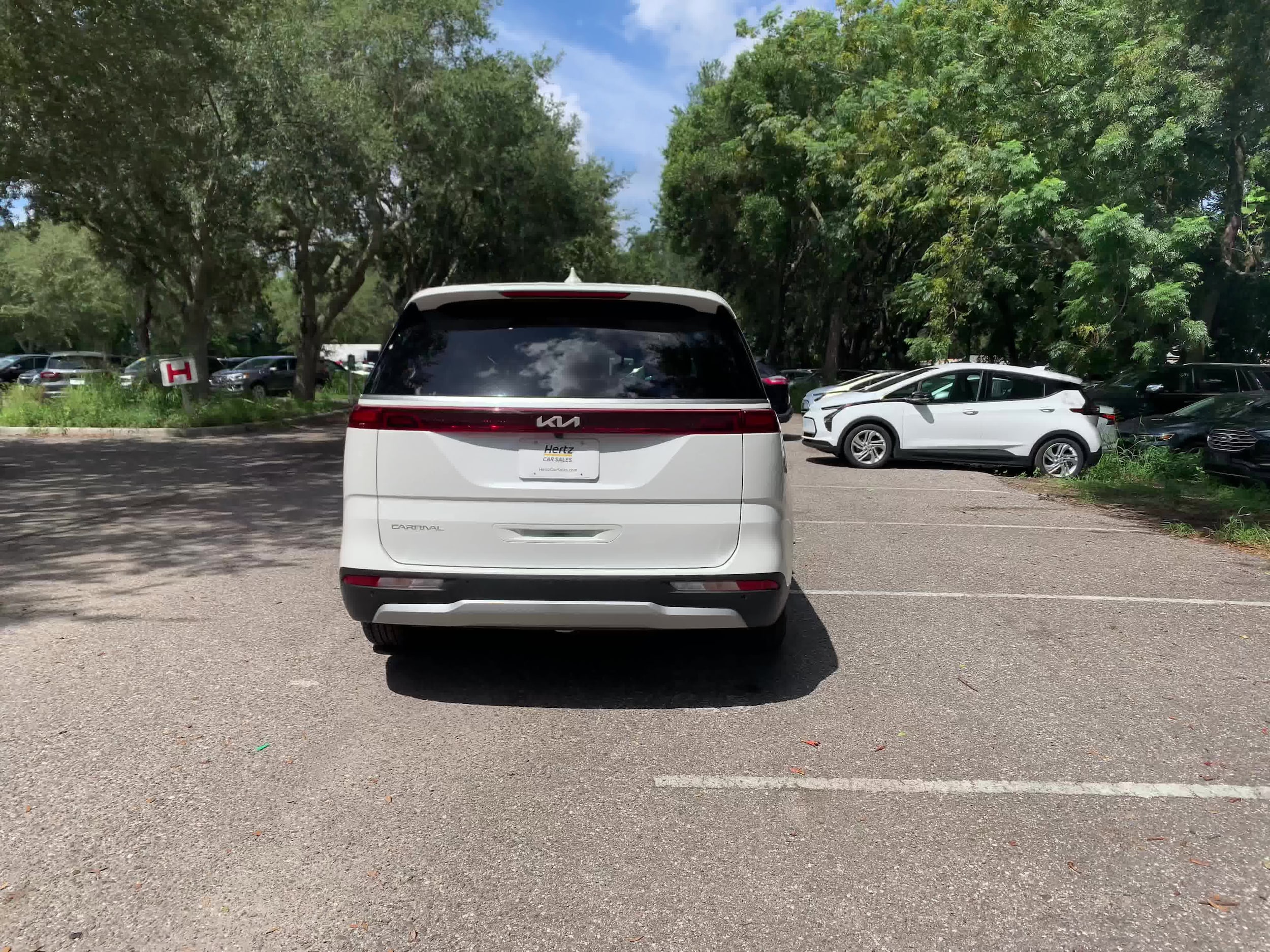 2023 Kia Carnival LX 12