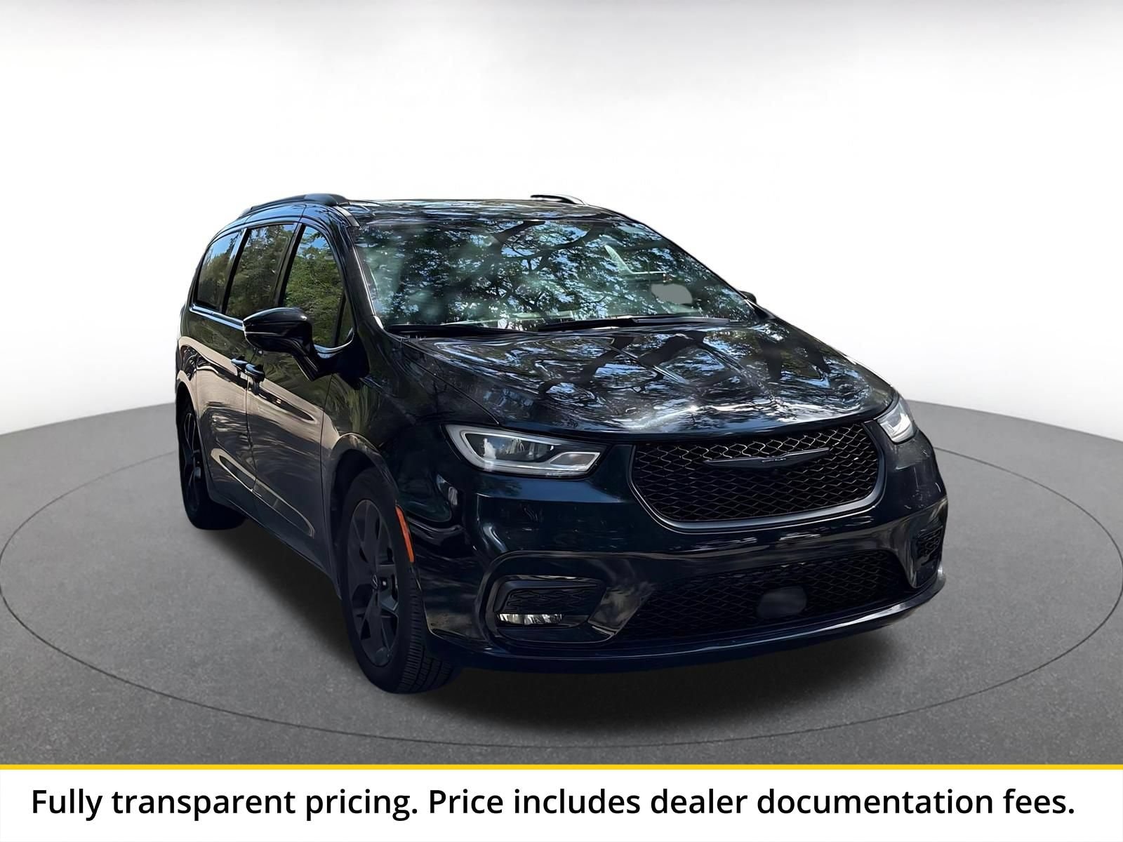 Thumbnail: 2025 Chrysler Pacifica - 1